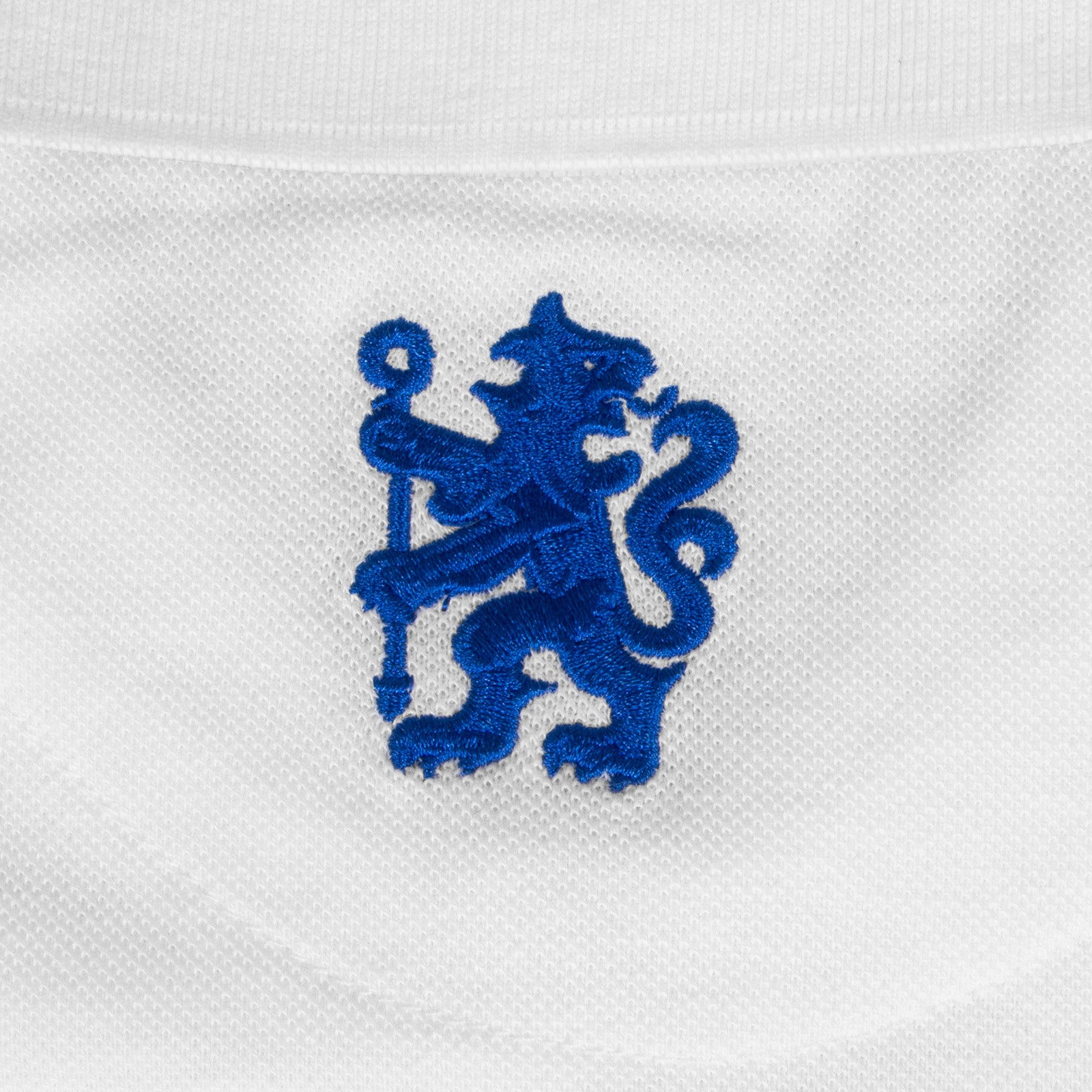 Chelsea adults polo shirt in white with club crest to chest