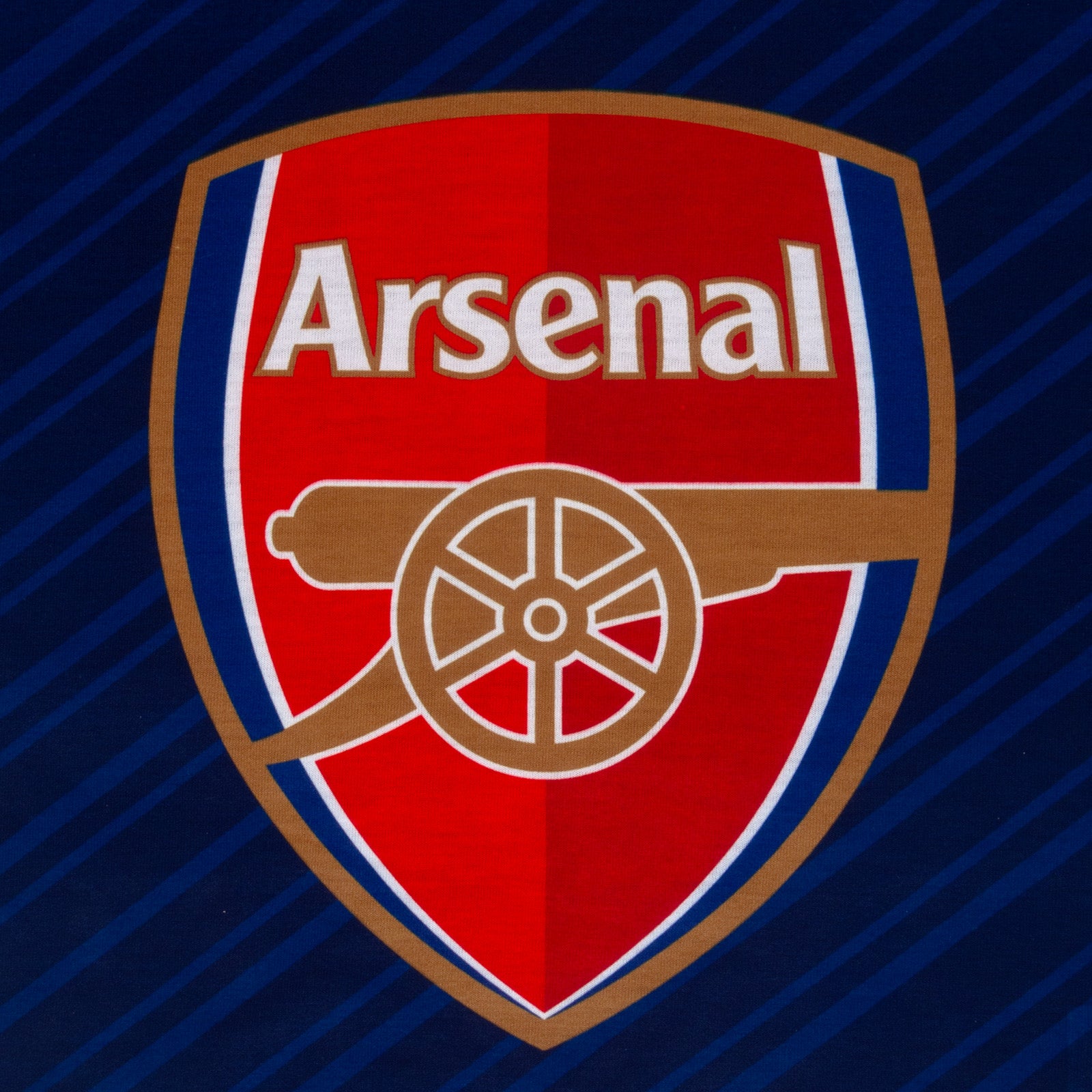 Arsenal kids pyjamas. Short sleeve top in navy blue with large graphic Arsenal club crest and pyjama shorts in navy with club crest and text to the left leg