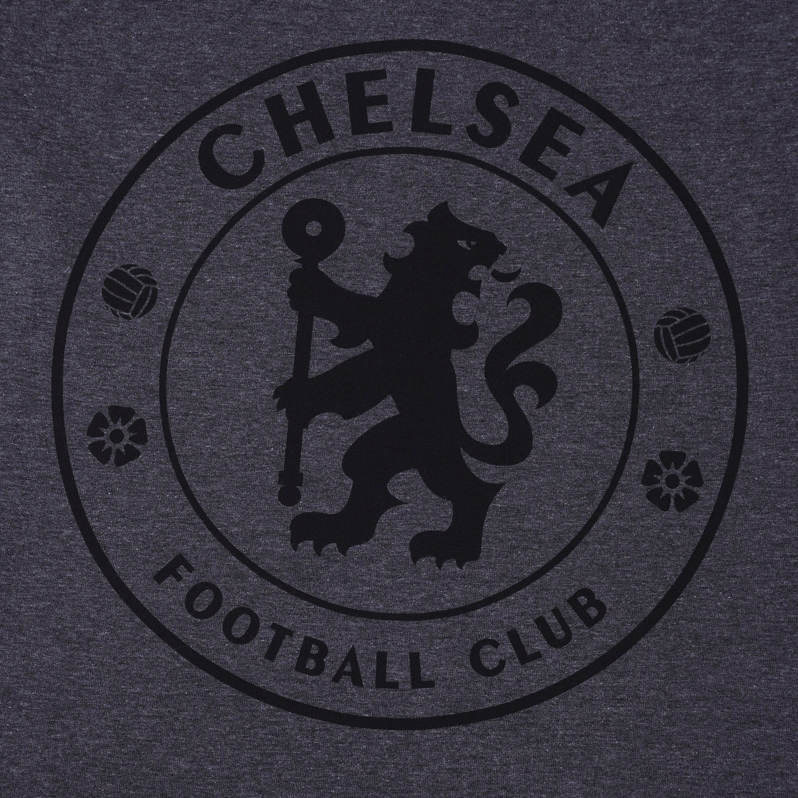 Chelsea adults pyjamas in grey. Short sleeve top with a CFC branded graphic and pyjama shorts with CFC logo to the left leg.