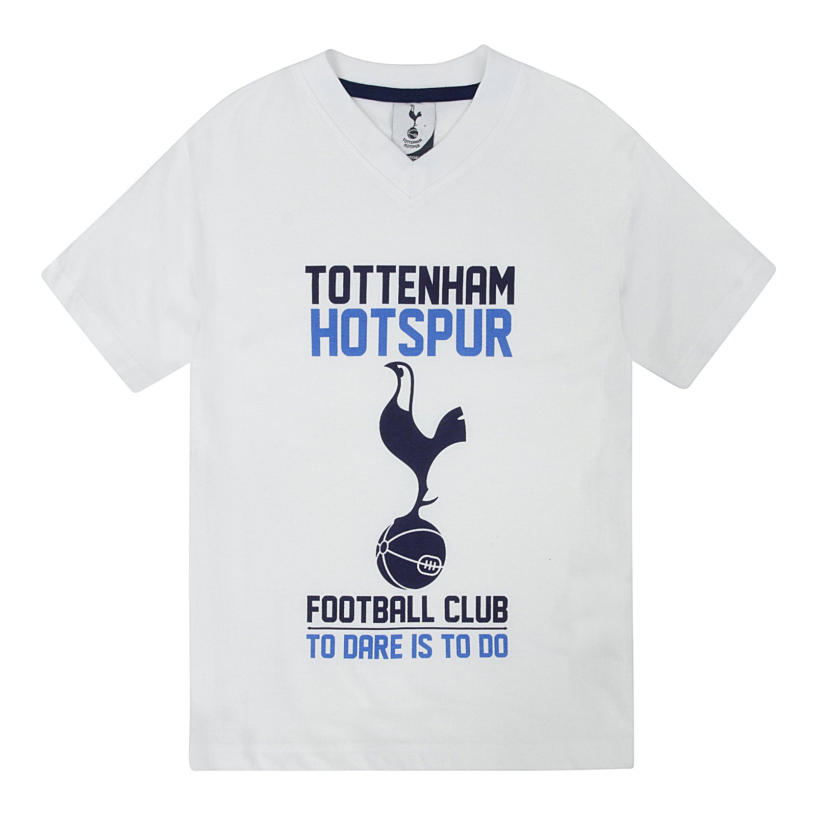 Spurs kids short pyjamas in white. Short sleeve top with branded graphic and shorts with crest to the left leg