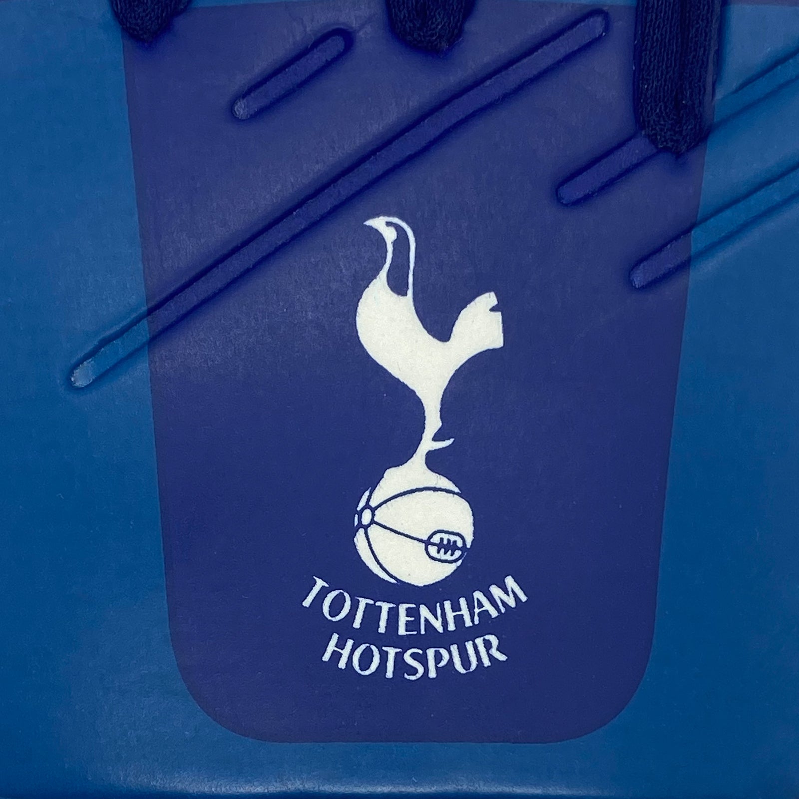 Spurs size 4 blue ball with club crest & text. THFC crest & text print to each glove.
