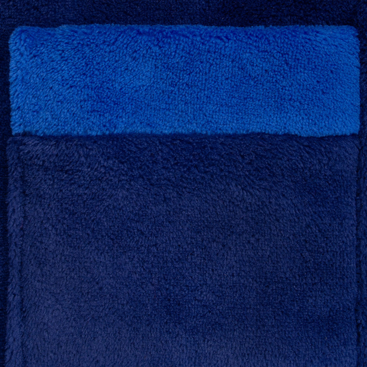 Chelsea kids dressing gown in navy blue with crest