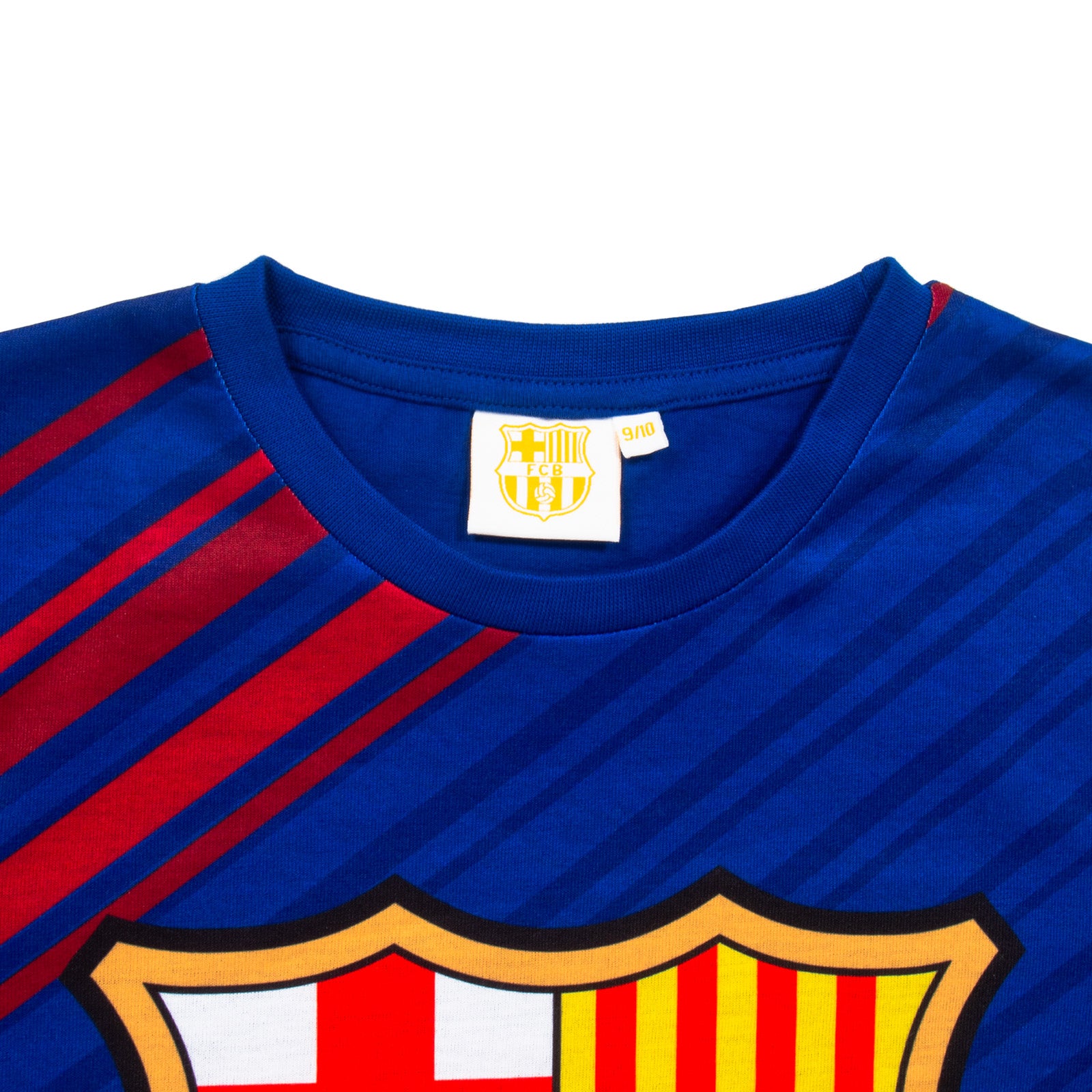 FC Barcelona kids long pyjamas in reflex blue. Long sleeve top featuring the club crest. Long legged bottoms with the club crest and Barca Text.