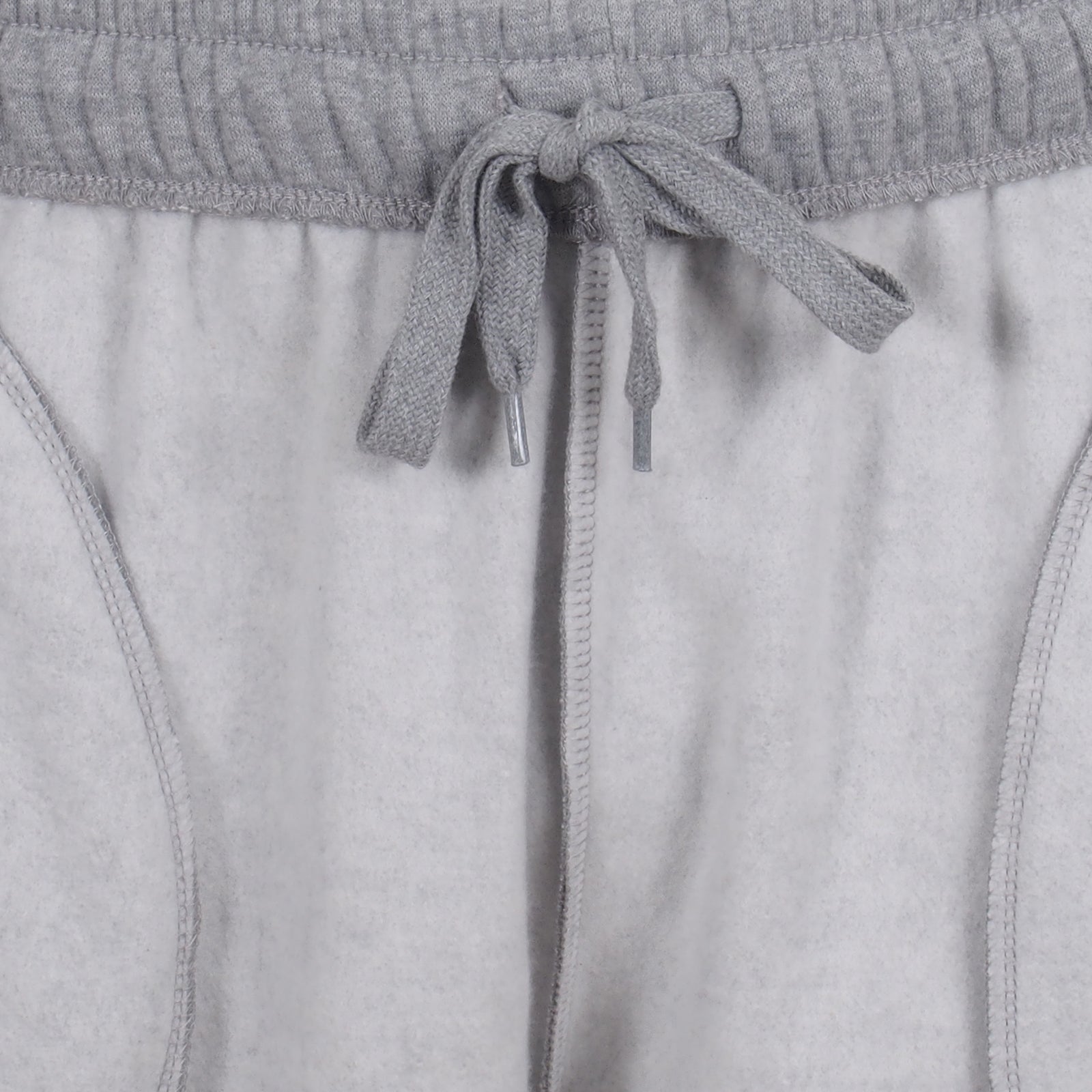 Fulham adults fleece shorts in grey with crest to left leg and pockets to front & back.