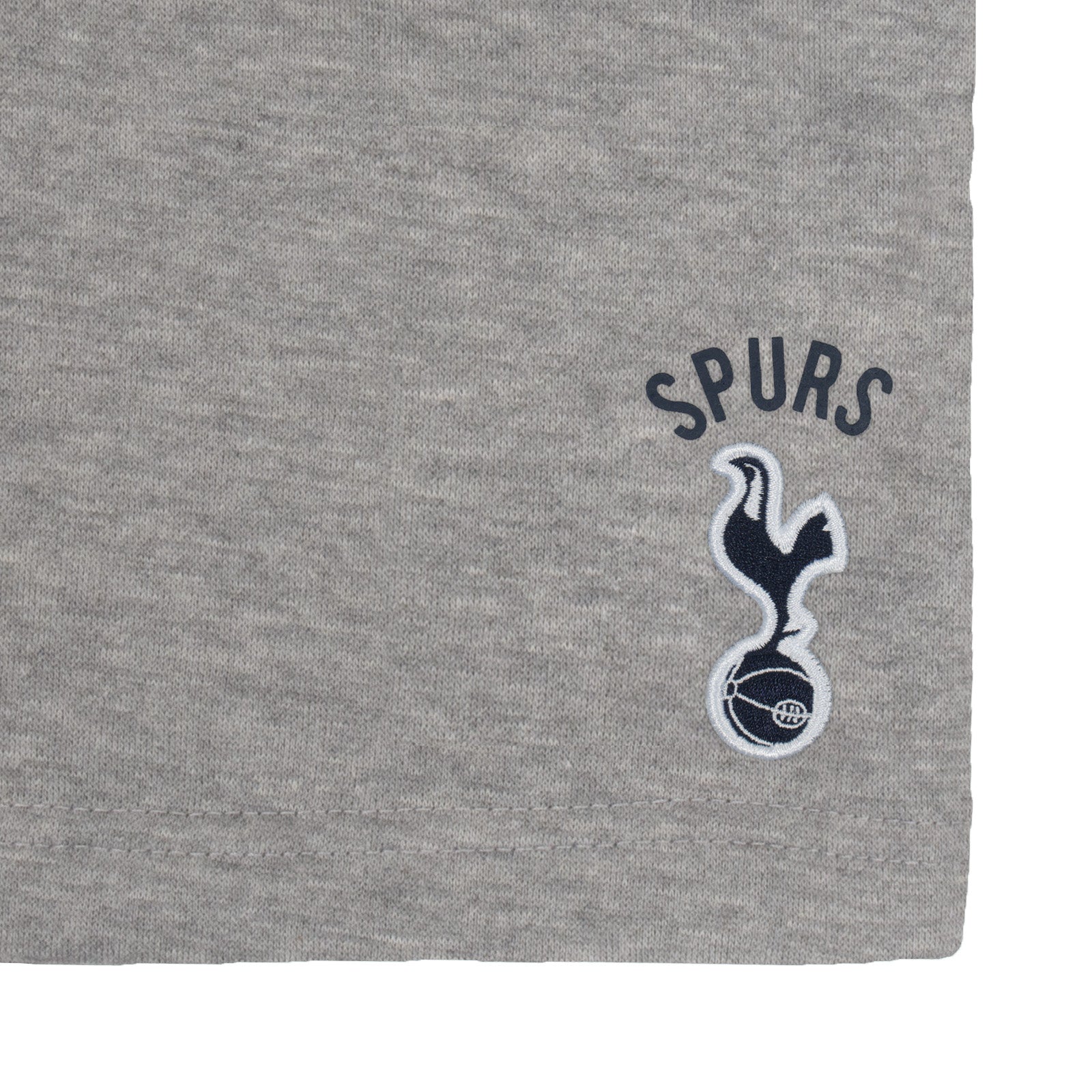 Spurs adults fleece shorts in grey with crest to left leg and pockets to front & back.