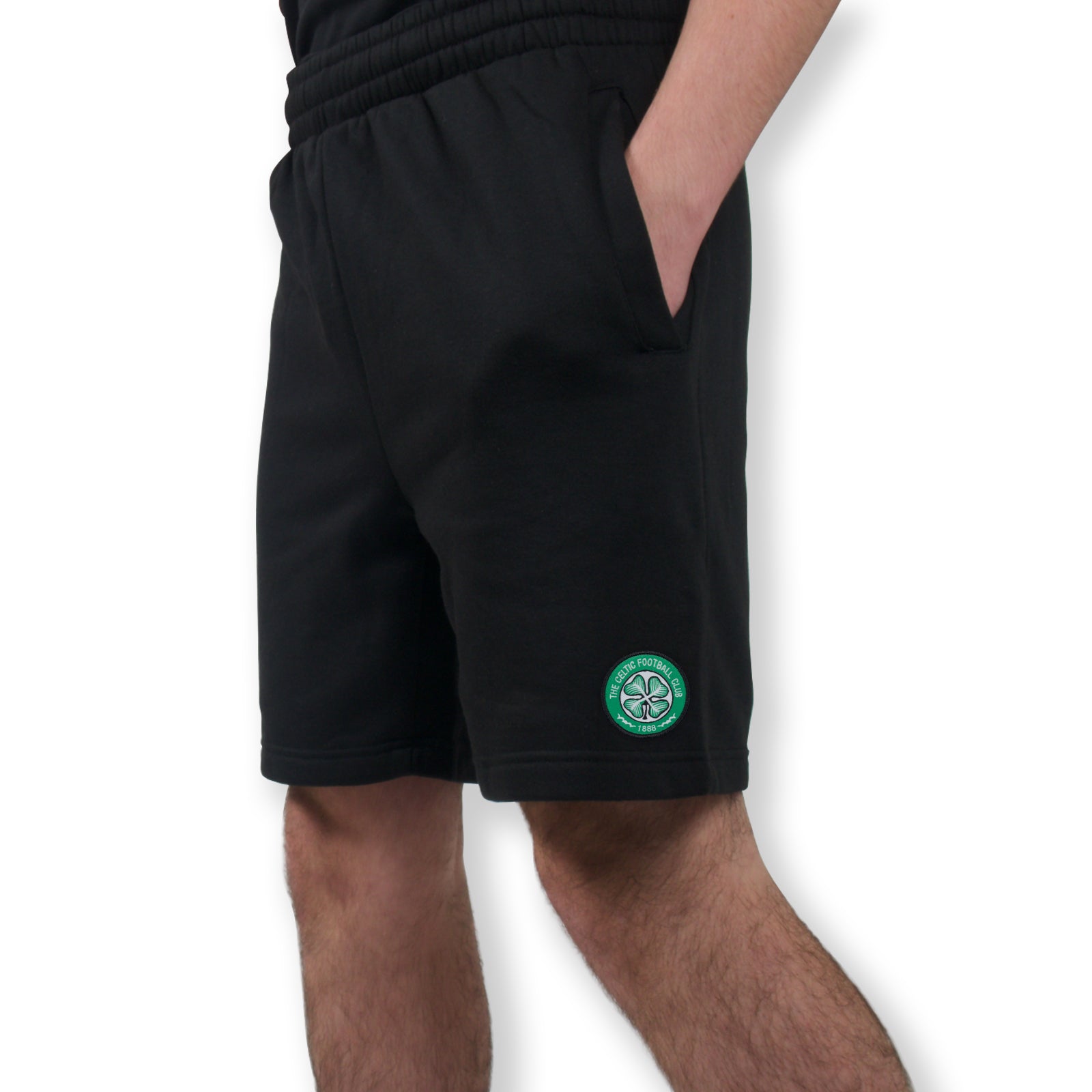 Celtic adults fleece shorts in black with crest to left leg and pockets to front & back.