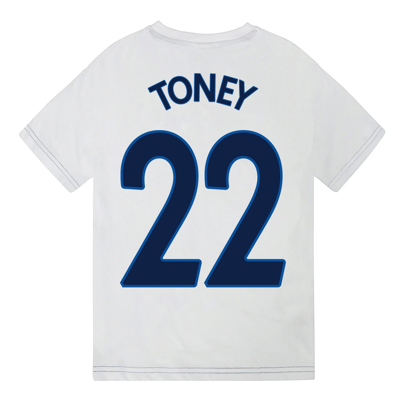 England kids pyjamas in white. Short sleeve top with graphic and shorts with 3 Lions logo to the left leg.