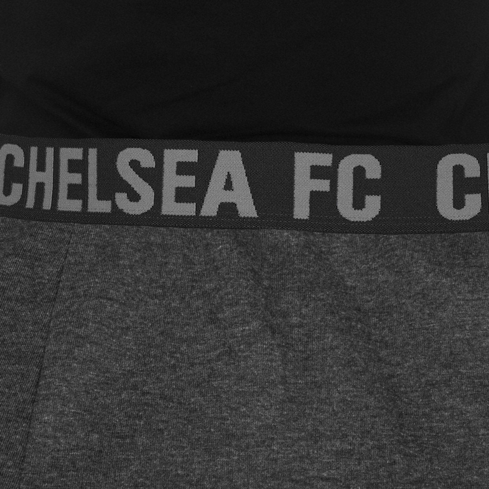 Chelsea adults long yjamas in navy blue. Two-tone short sleeve top with club crest and long pyjama bottoms with badge