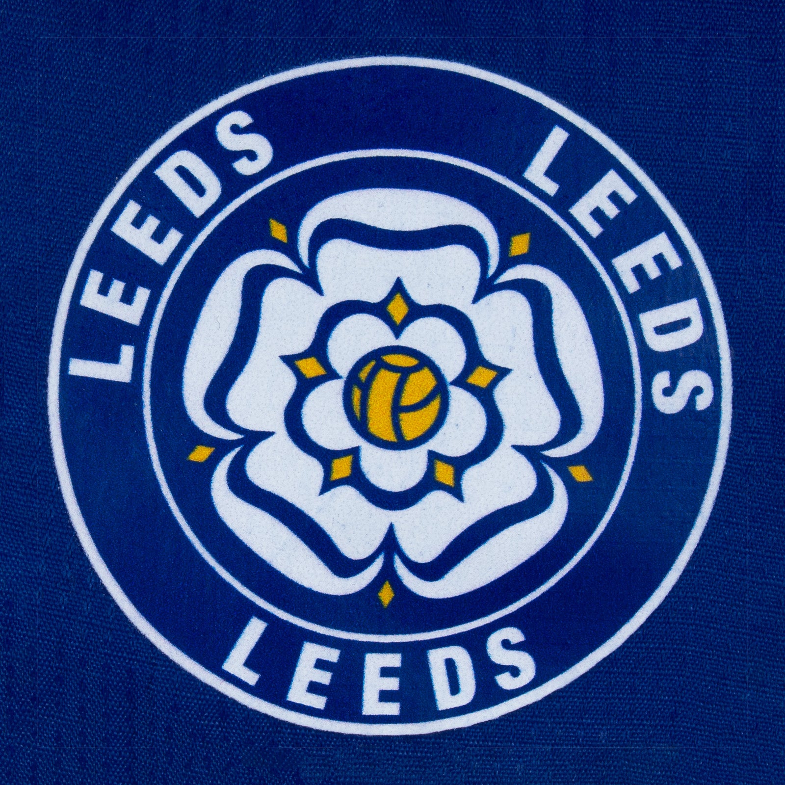 Leeds United bucket hat in white, blue and yellow