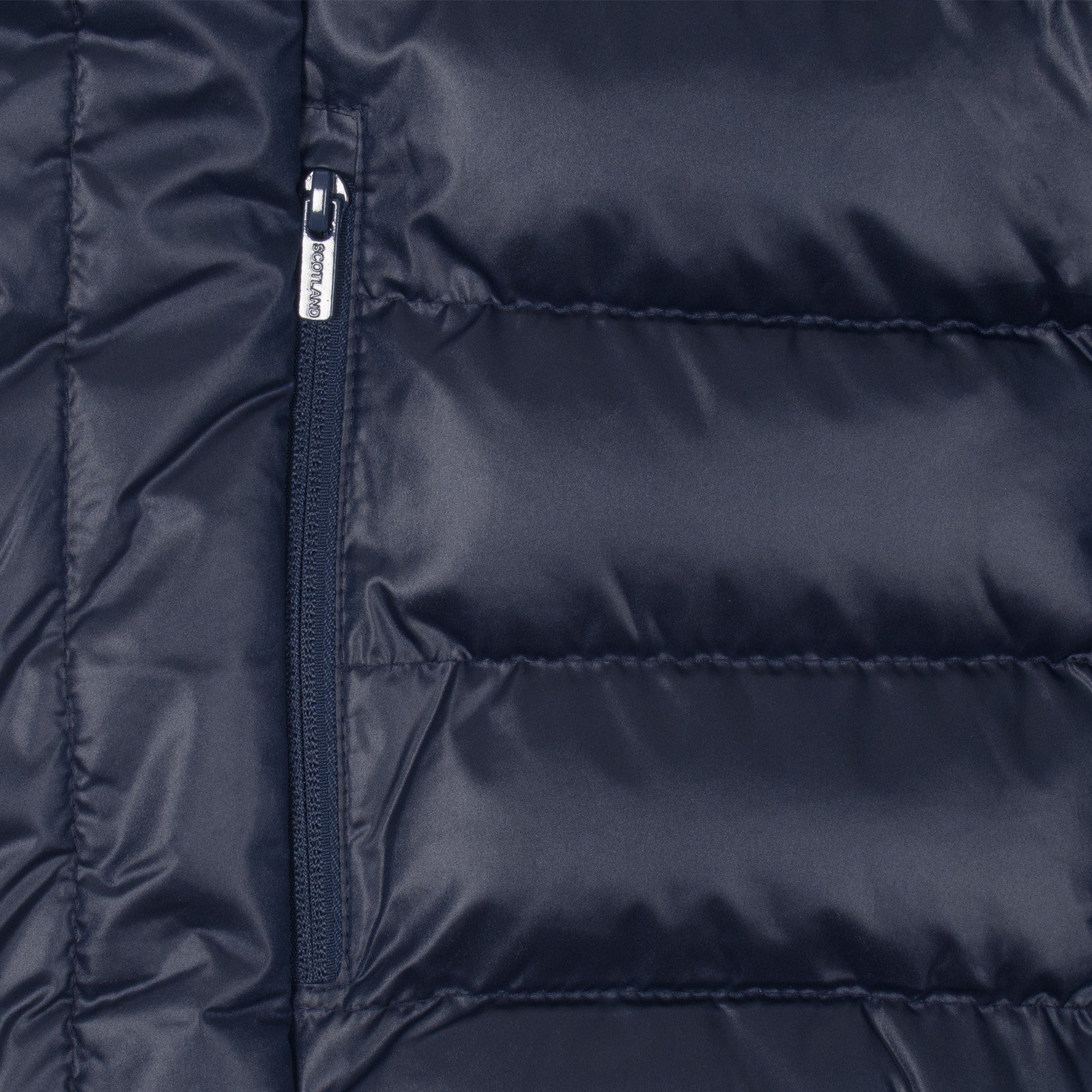 Scotland FA gilet for adults in navy blue with national crest print to chest.