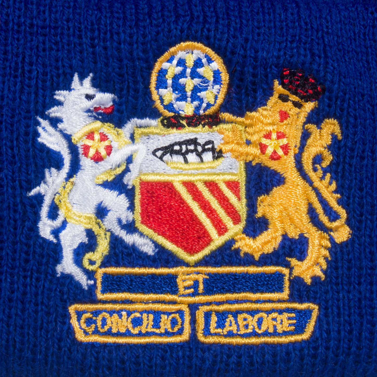 Man United retro beanie hat in 1968 blue