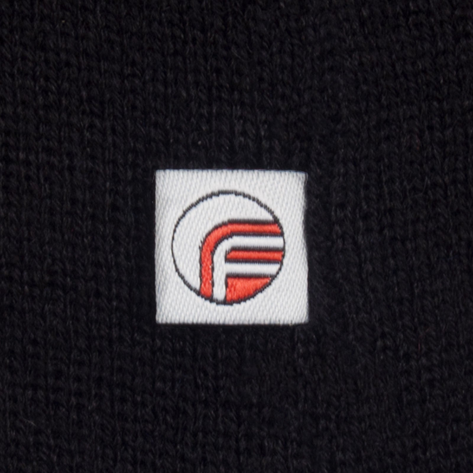Man United retro beanie hat in black with Manchester crest