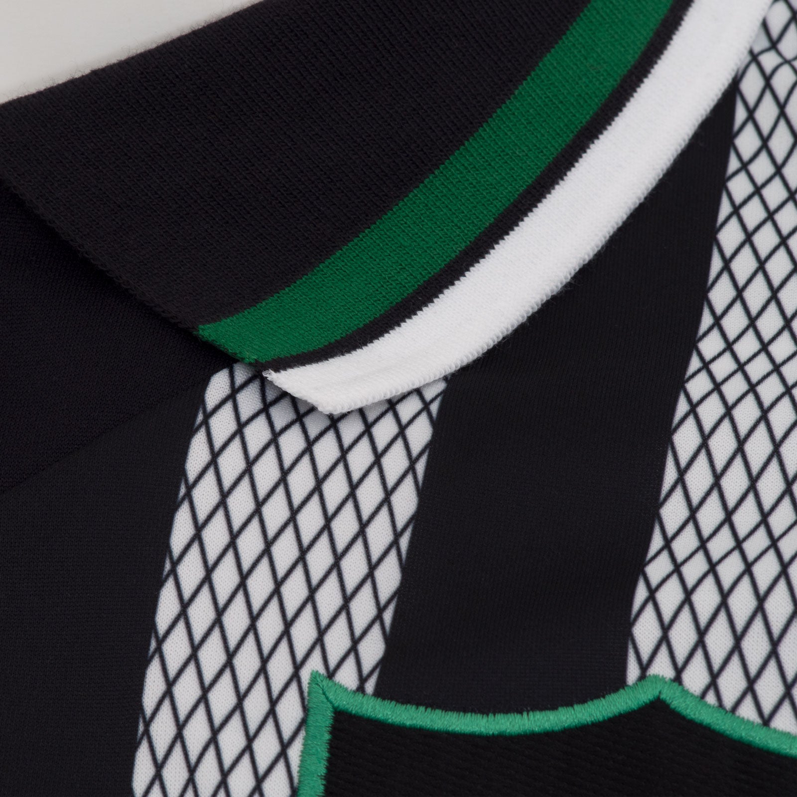 Celtic retro football shirt. Replica 1994/96 away shirt in black with club crest and sponsor print to front