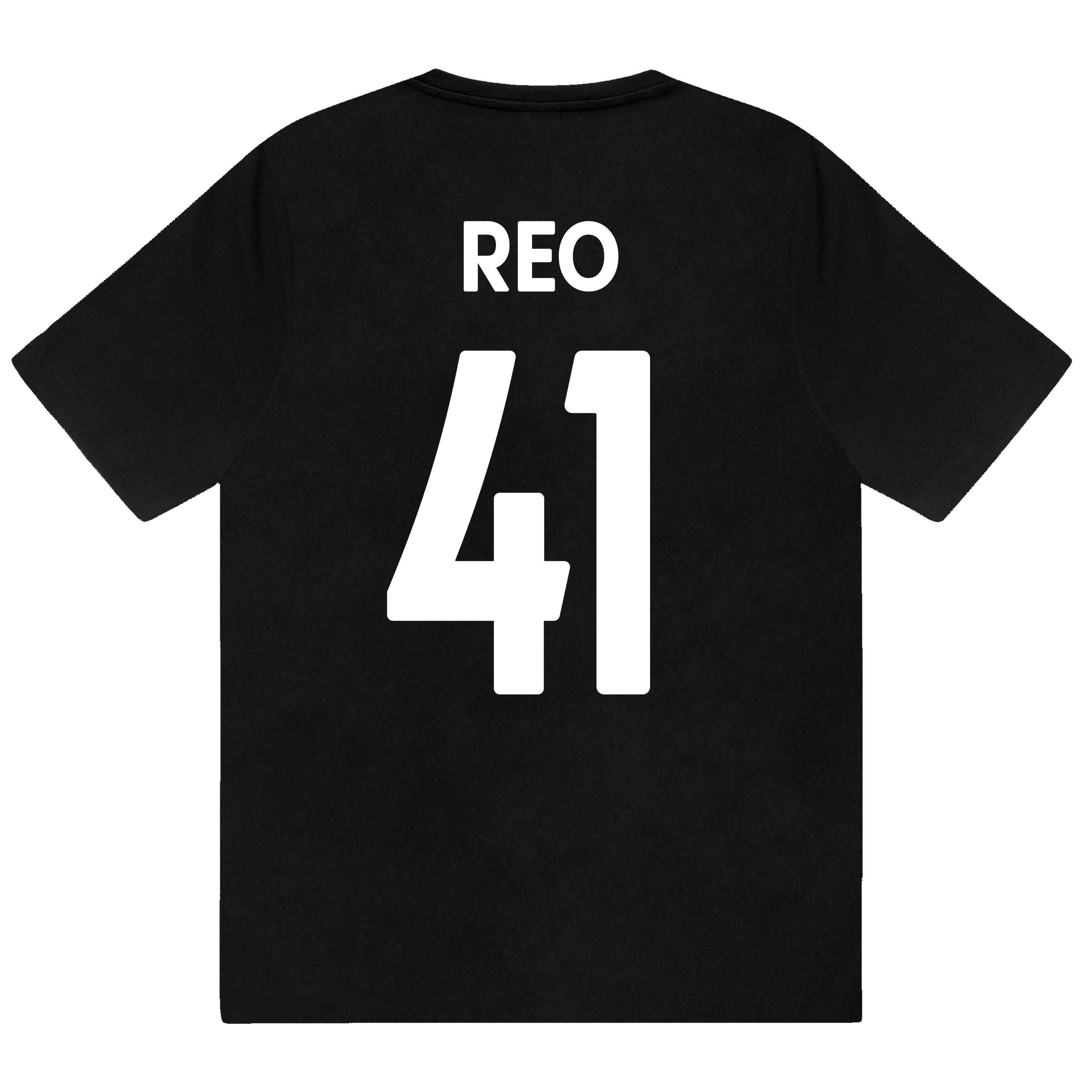 Celtic kids short pyjamas in green & black. Short sleeved top & shorts with crest & text