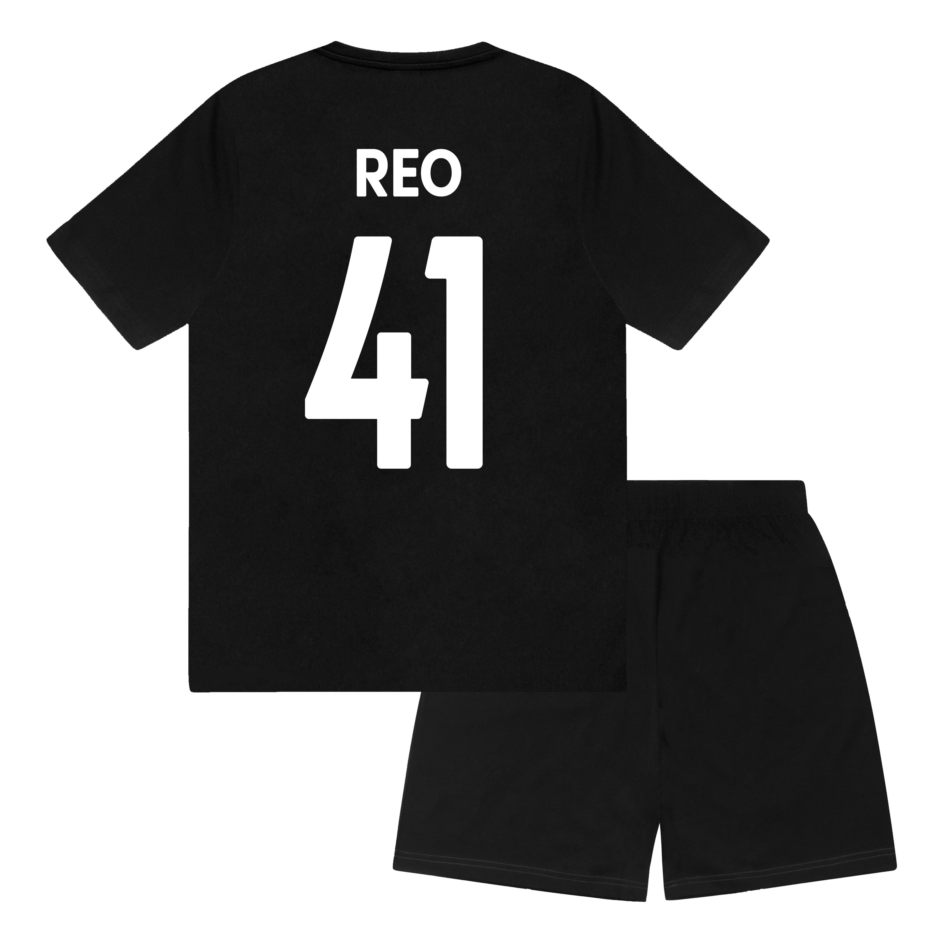 Celtic kids short pyjamas in green & black. Short sleeved top & shorts with crest & text