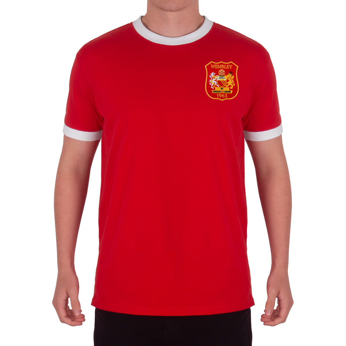 Man Utd adults retro T-shirt in red featuring Manchester and Wembley 63 crest