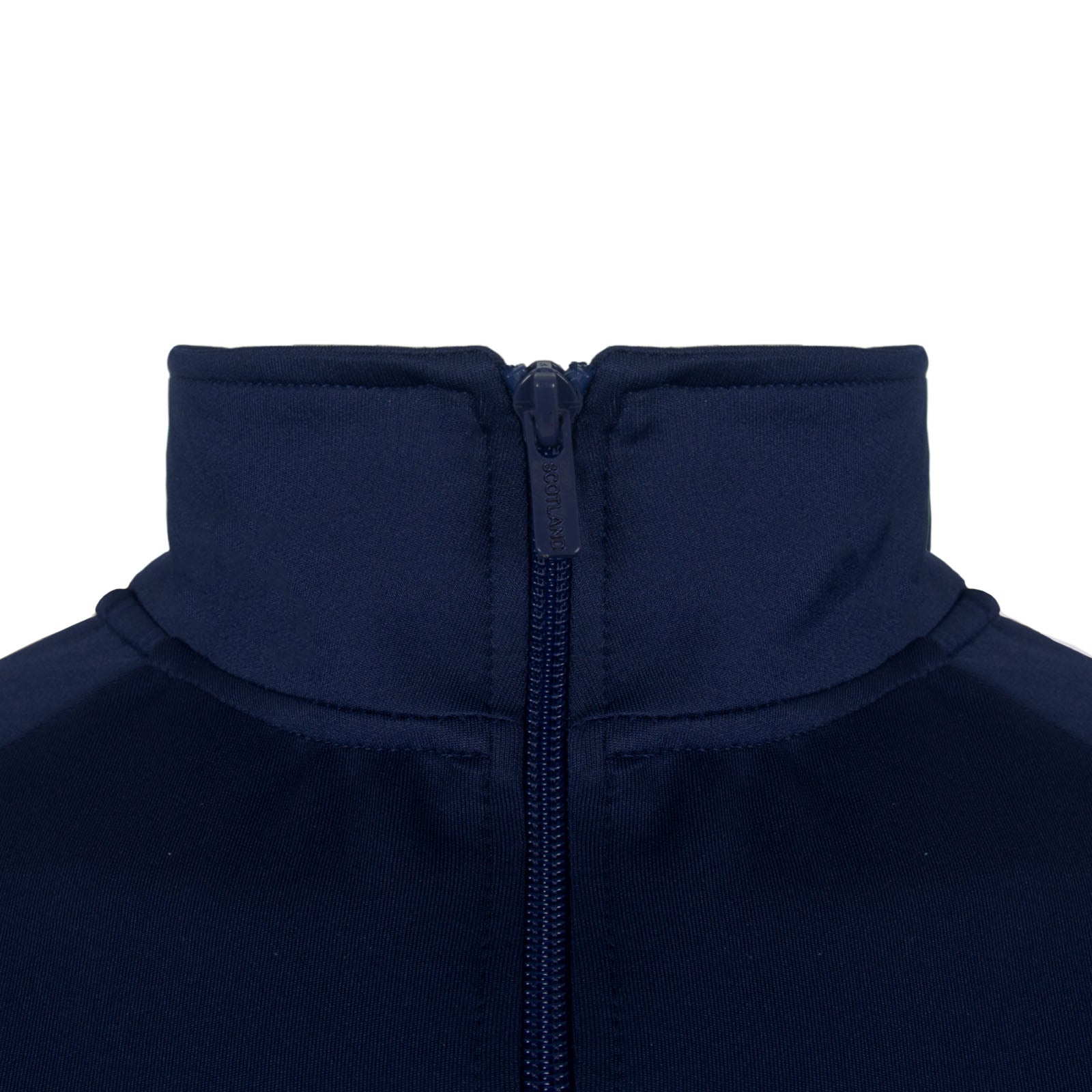 Scotland adults track jacket in navy & white with retro crest on the chest.
