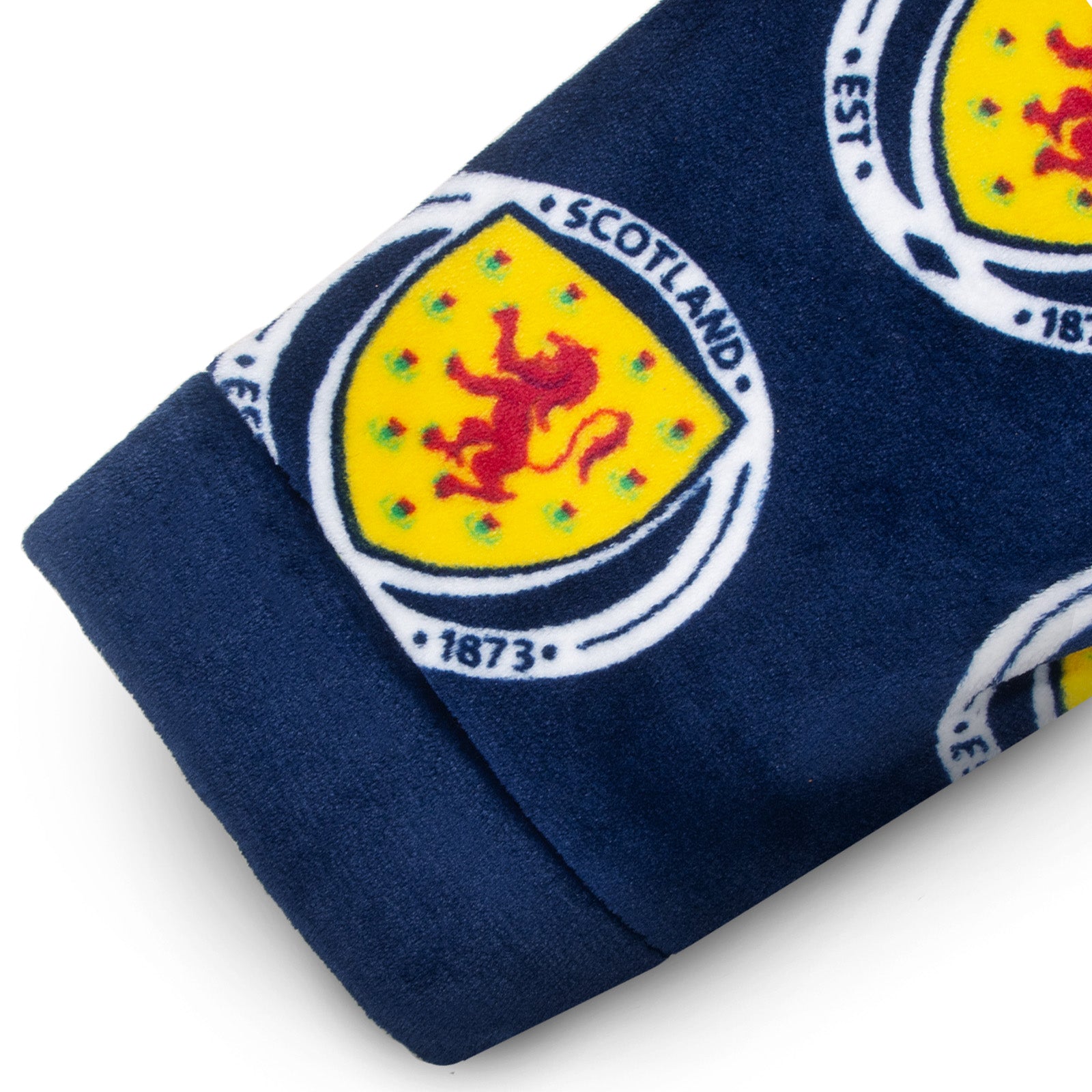 Scotland kids dressing gown hooded fleece with all over print team crest.