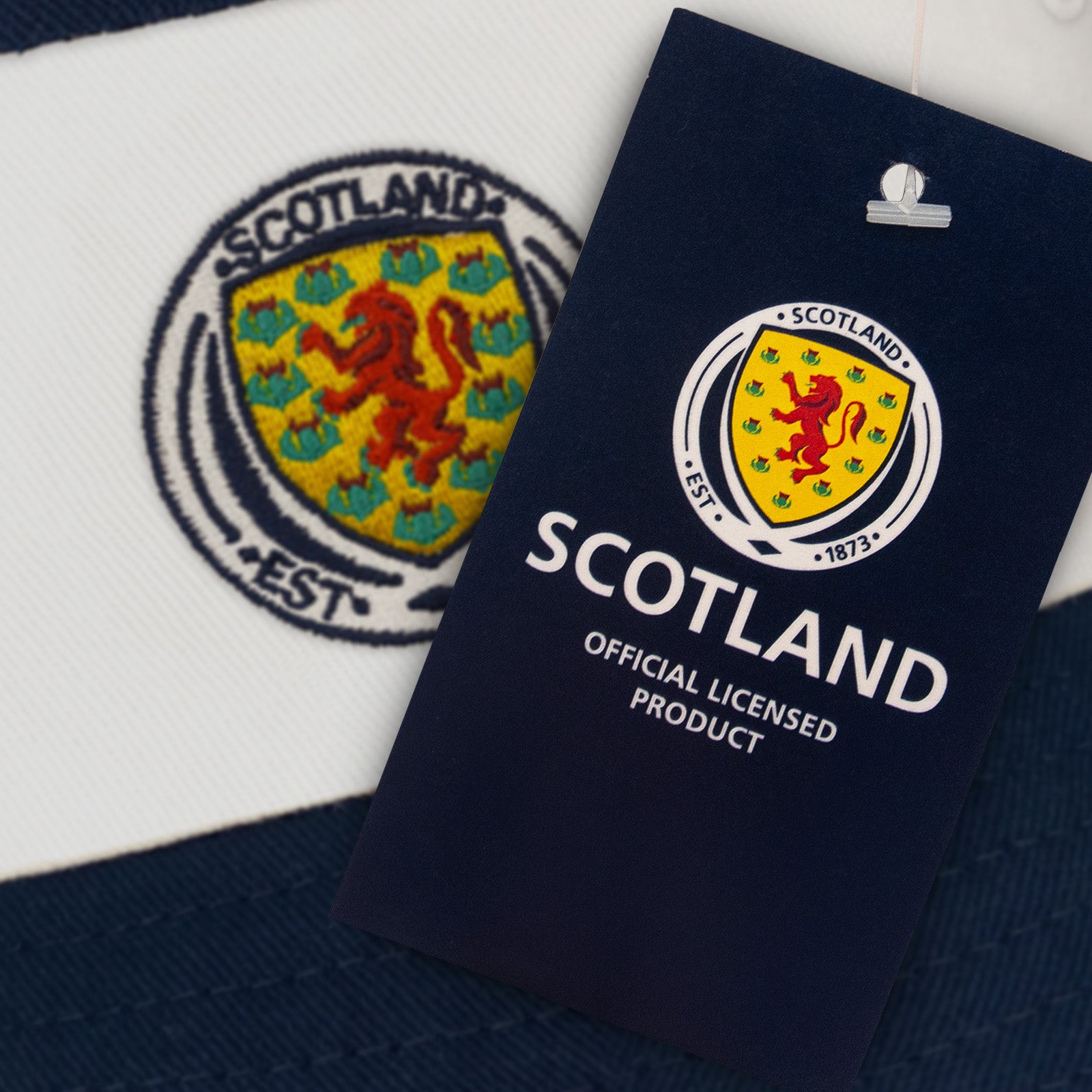 Scotland bucket hat in navy blue, red and white