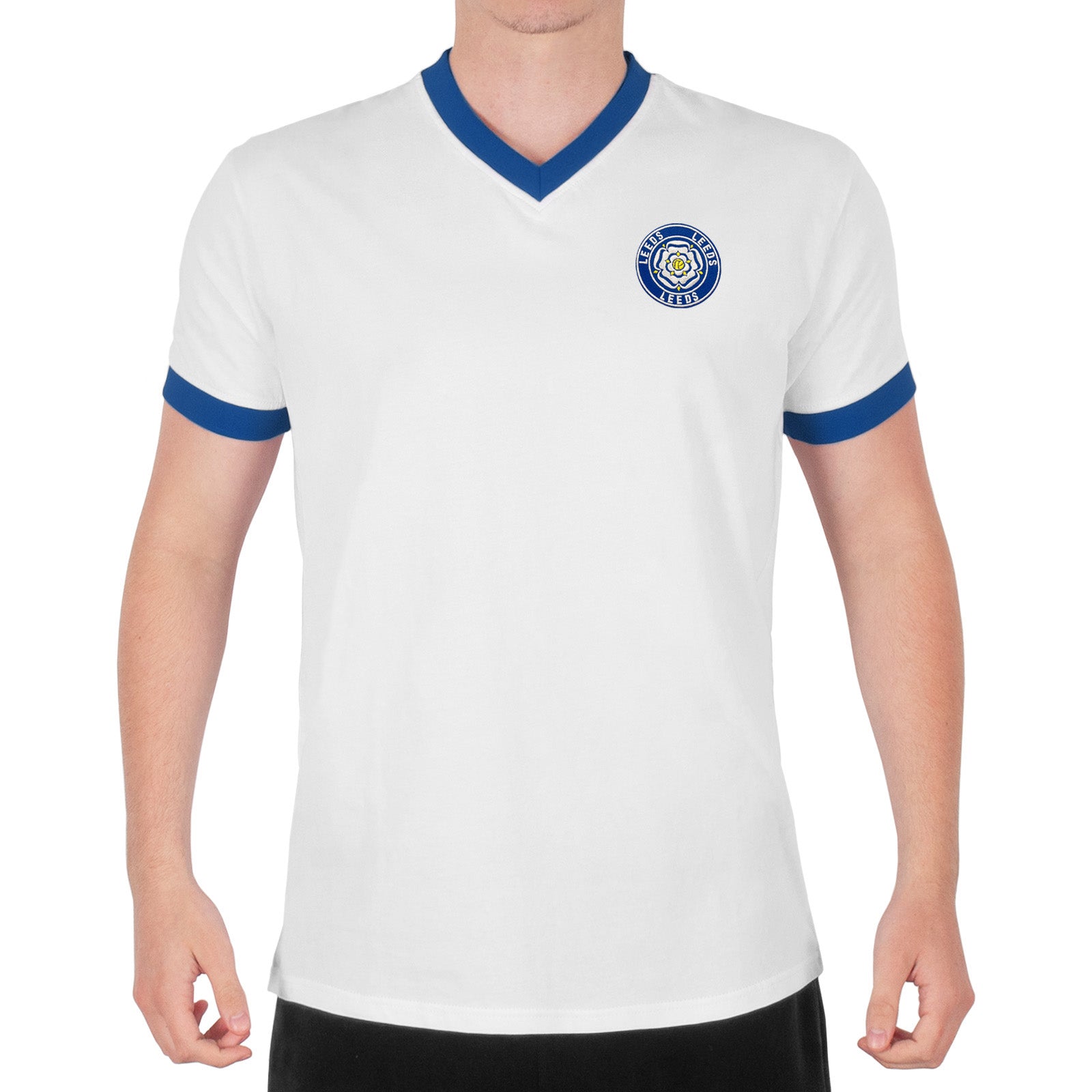 Leeds retro v-neck t-shirt in white with embroidered applique rose crest