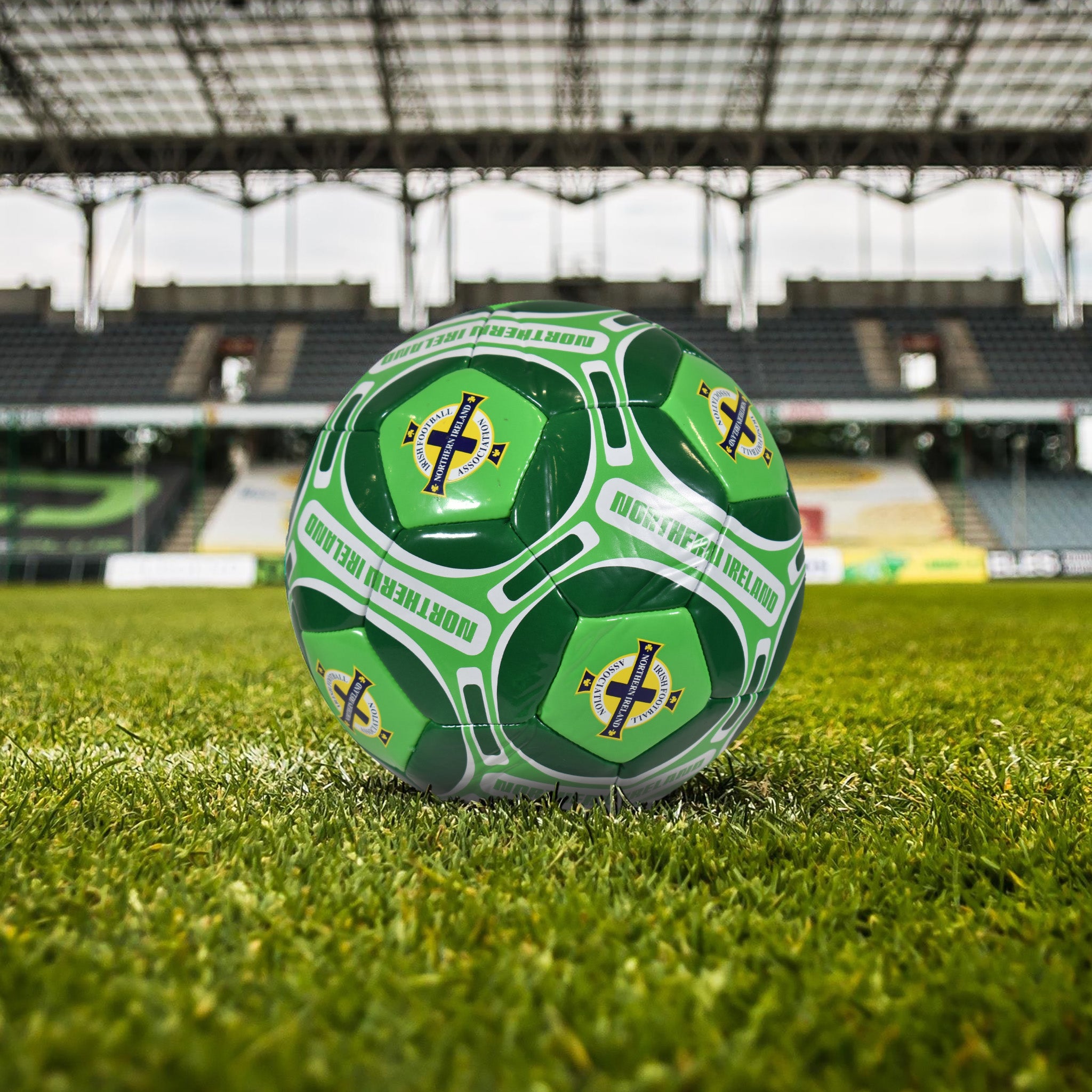 Northern Ireland size 4 football in green with national team crests & text