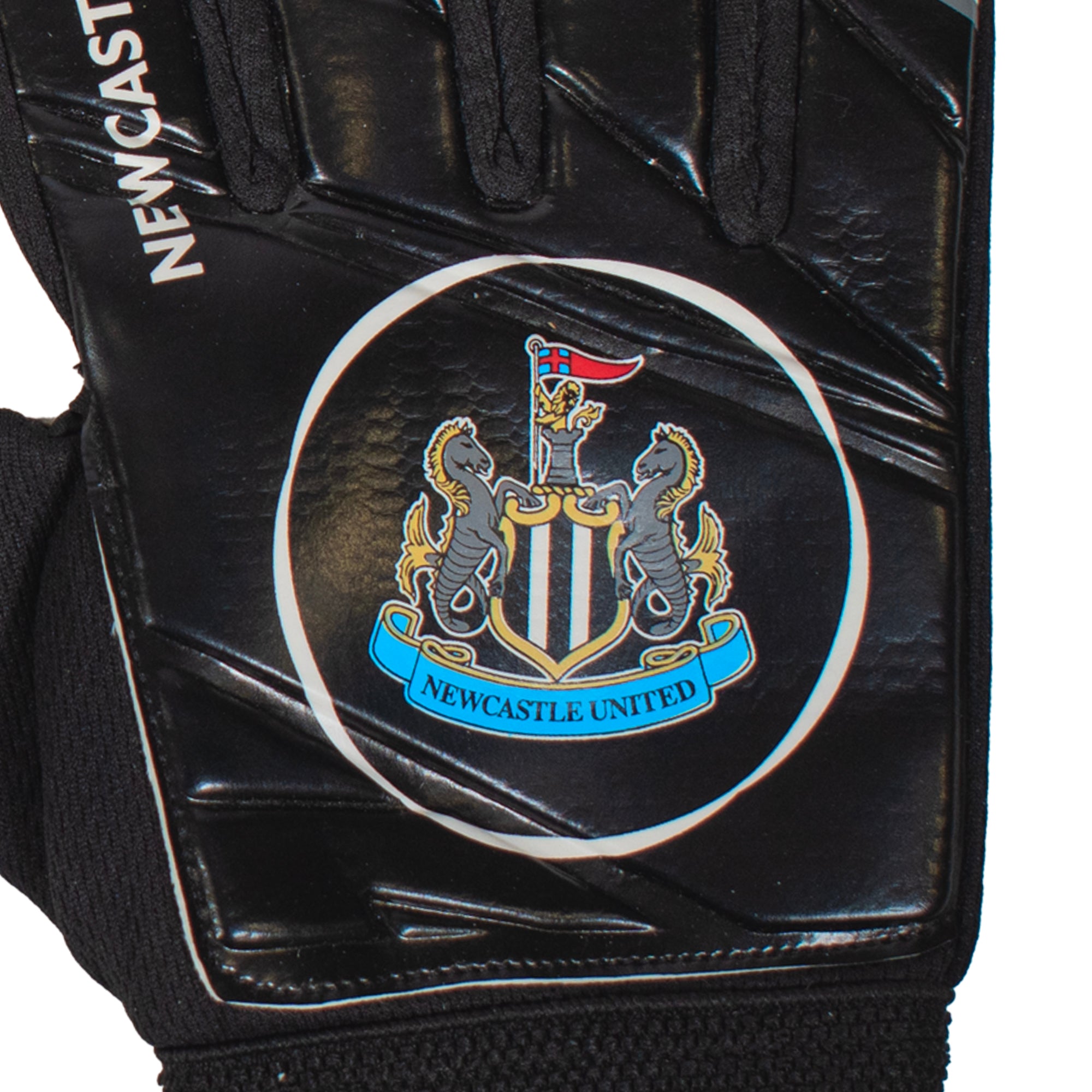 Newcastle United black goalkeeper gloves with club crest & text print to each glove