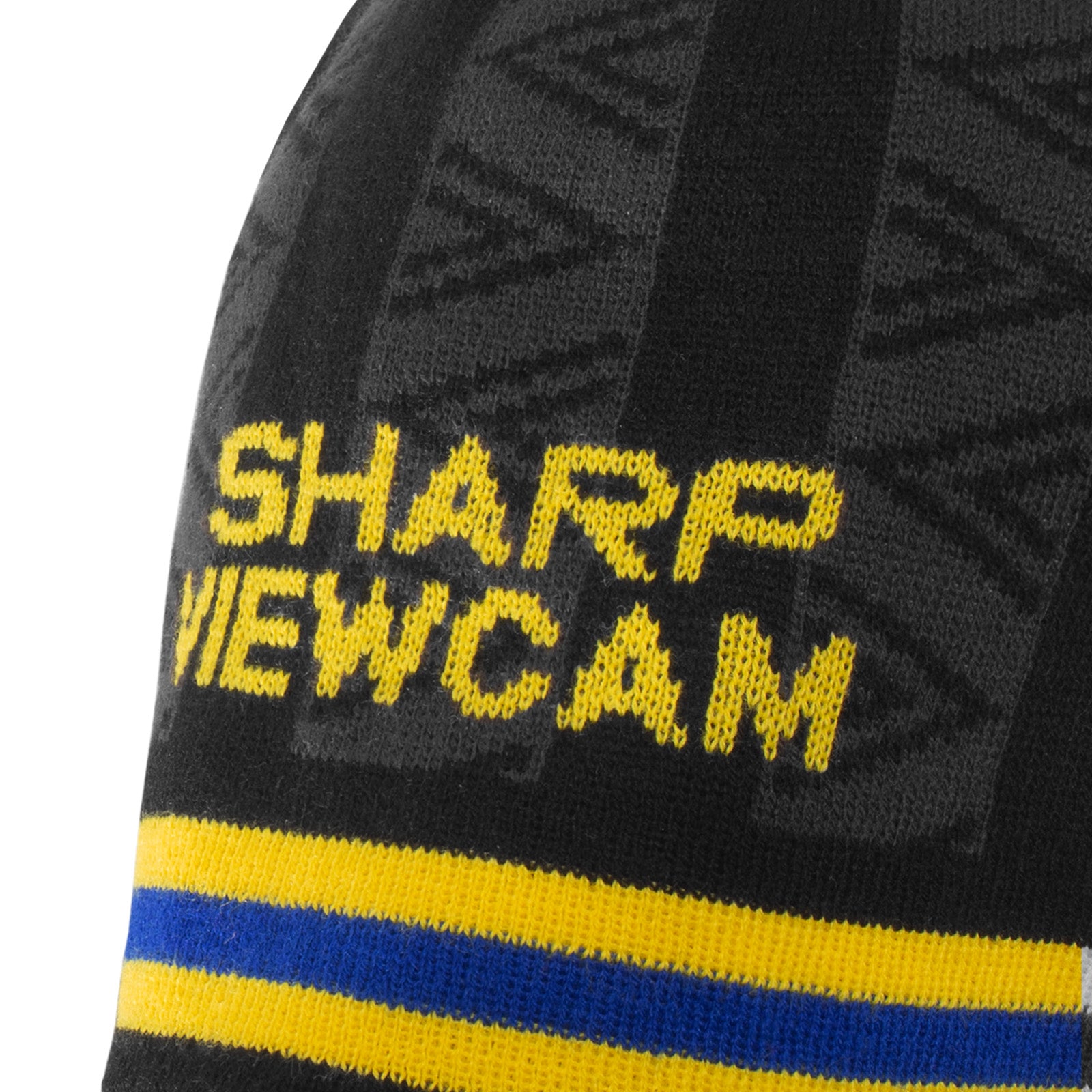 Man United bobble hat in retro black 1994 colours