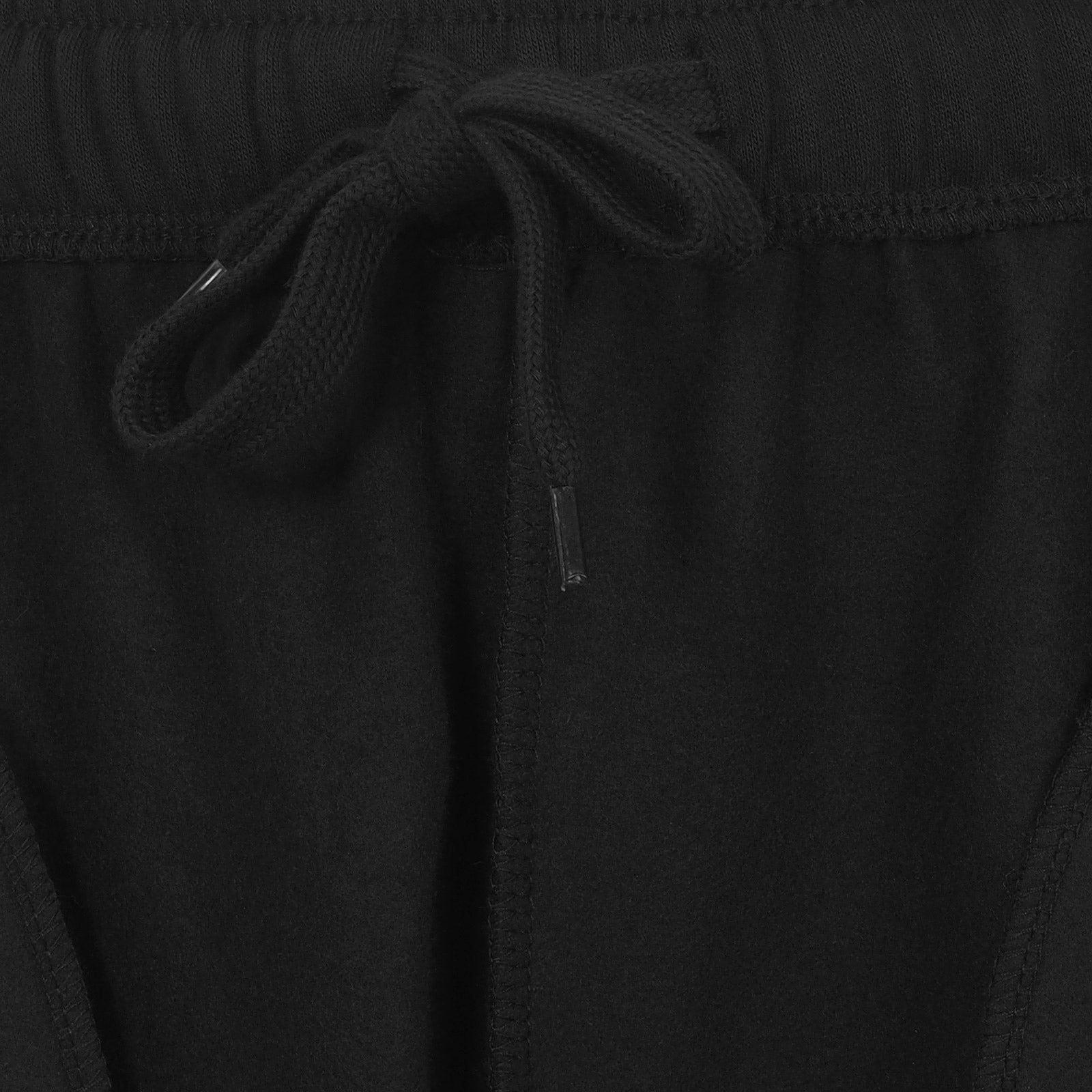 Fulham adults fleece shorts in black with crest to left leg and pockets to front & back.