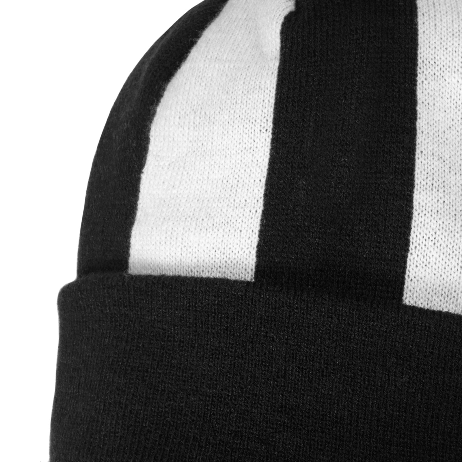 Newcastle United knitted bobble hat in black & white
