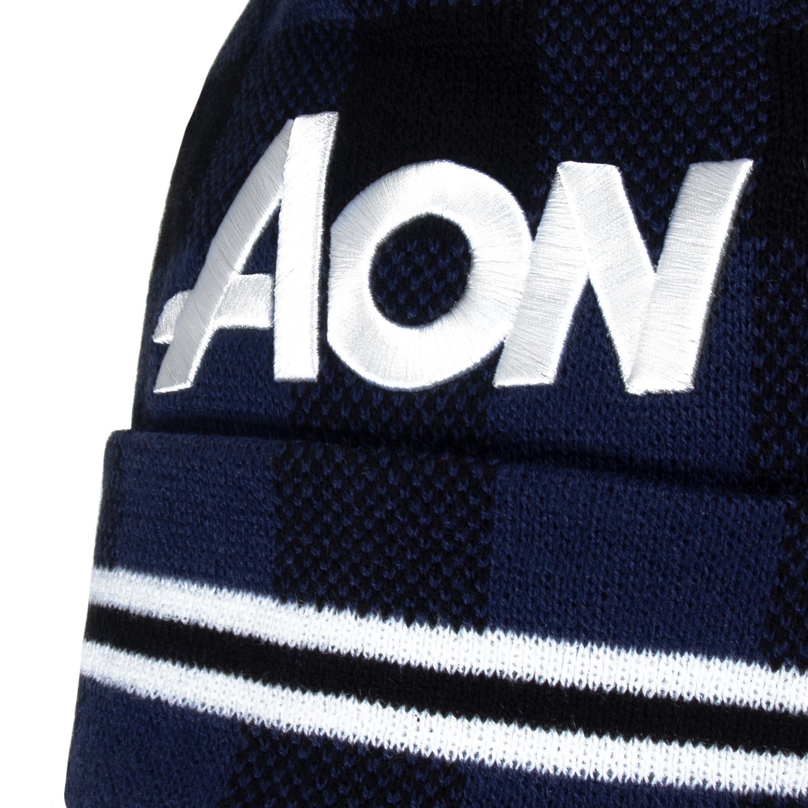 Man United bobble hat in retro blue 2013 colours