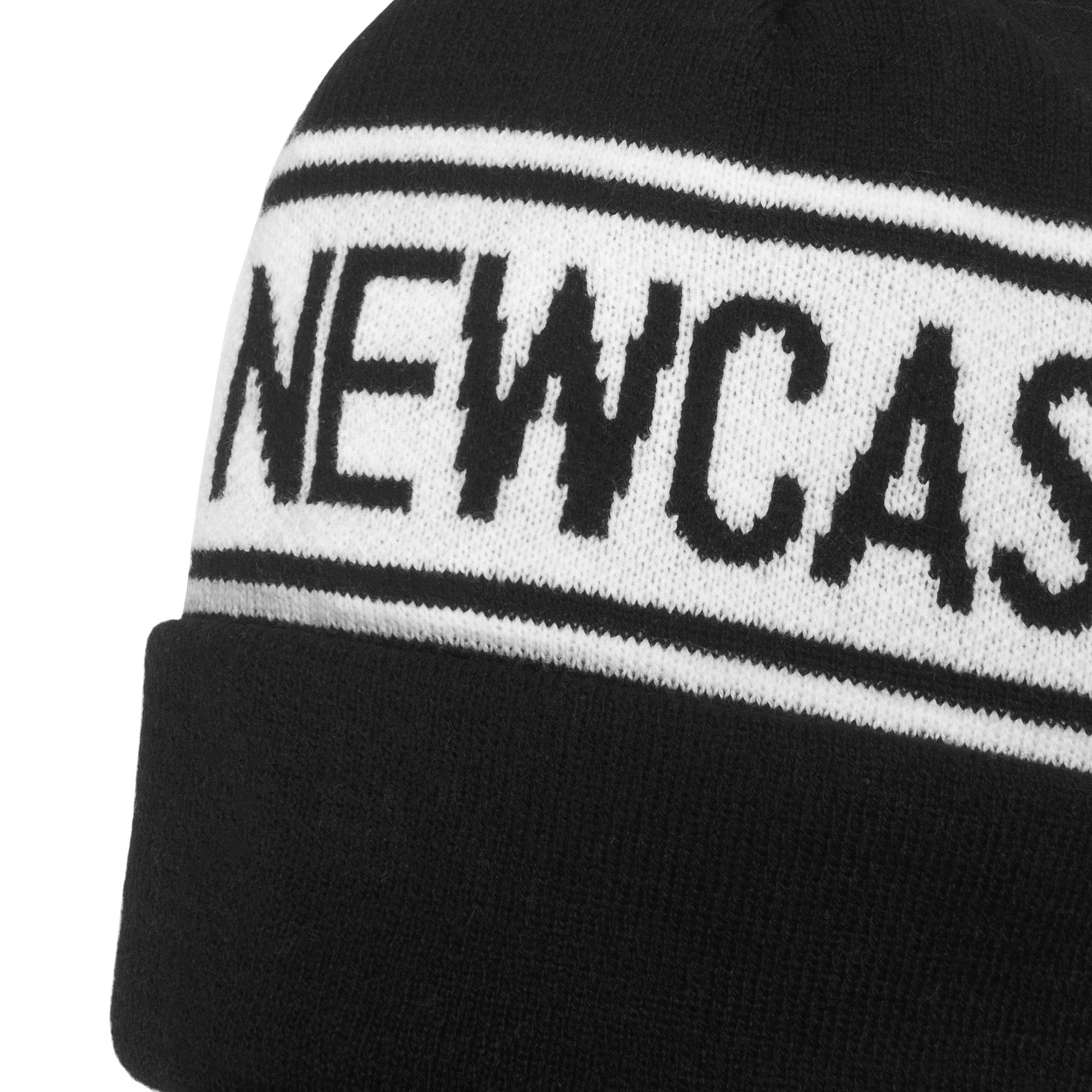 Newcastle United knitted bobble hat in black with text to front