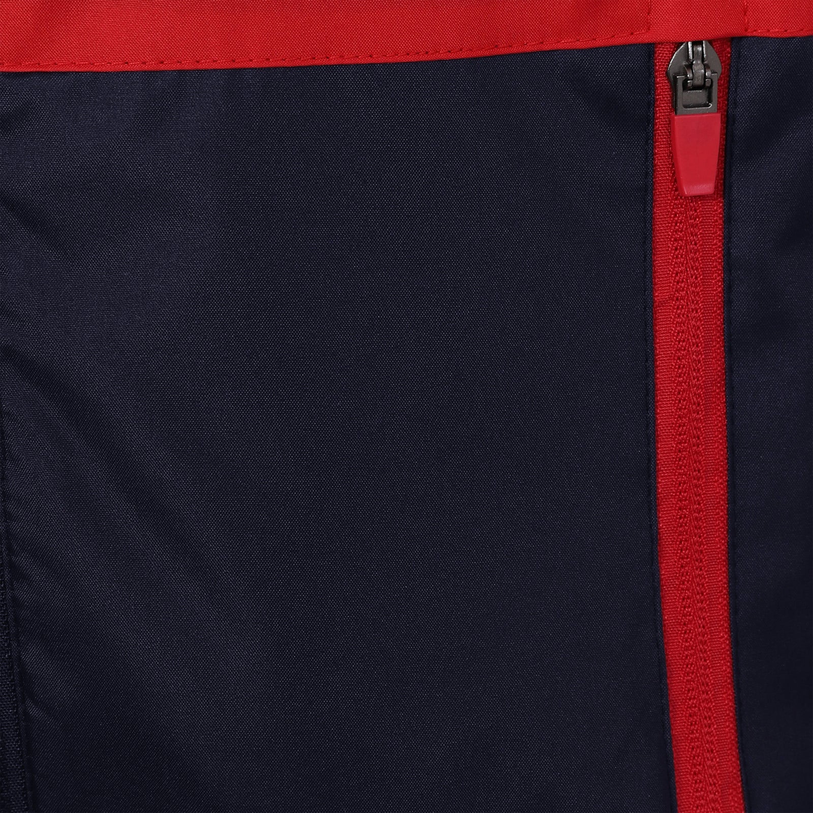 Arsenal adults shower jacket with hood in navy & red with club crest to chest.