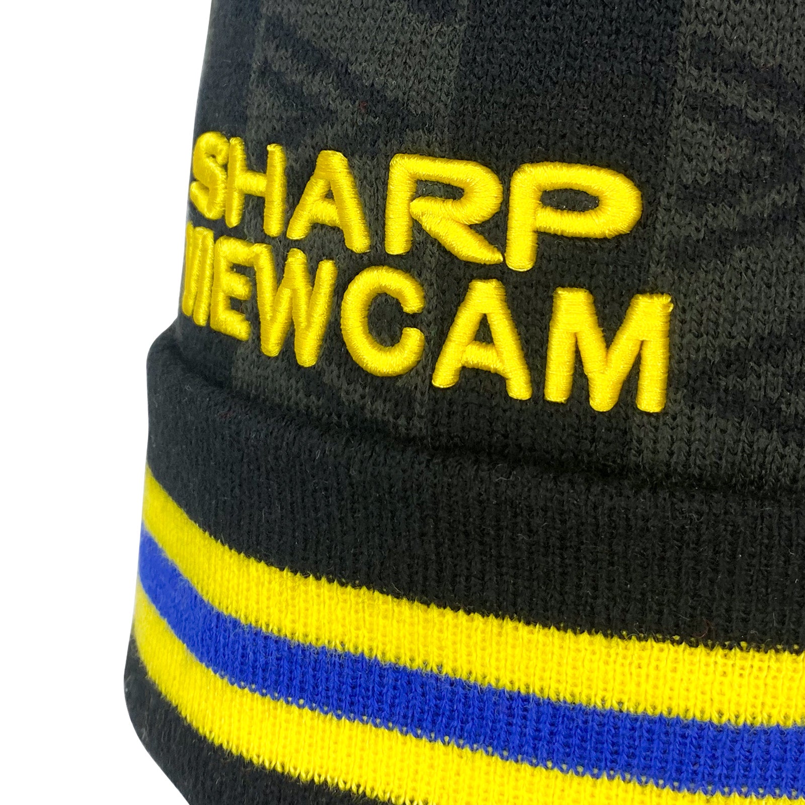 Man United bobble hat in retro black 1994 colours
