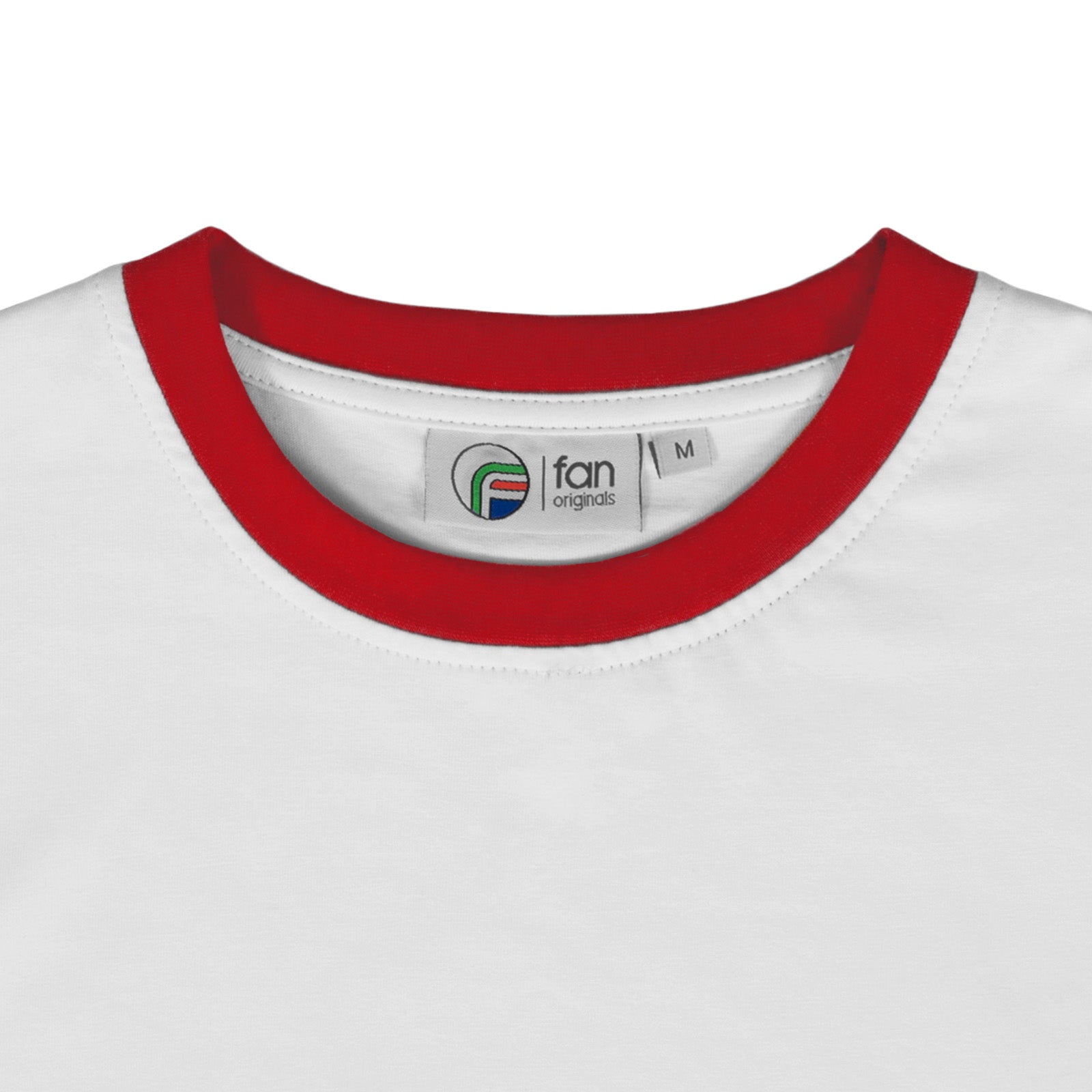 Man Utd adults retro T-shirt in white featuring Manchester and Wembley 57 crest