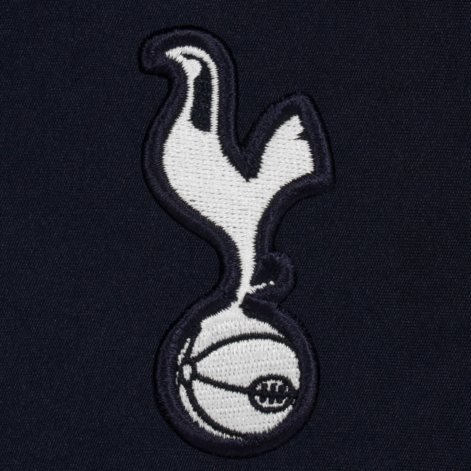 Spurs adults poly T-shirt in navy blue with club crest to chest