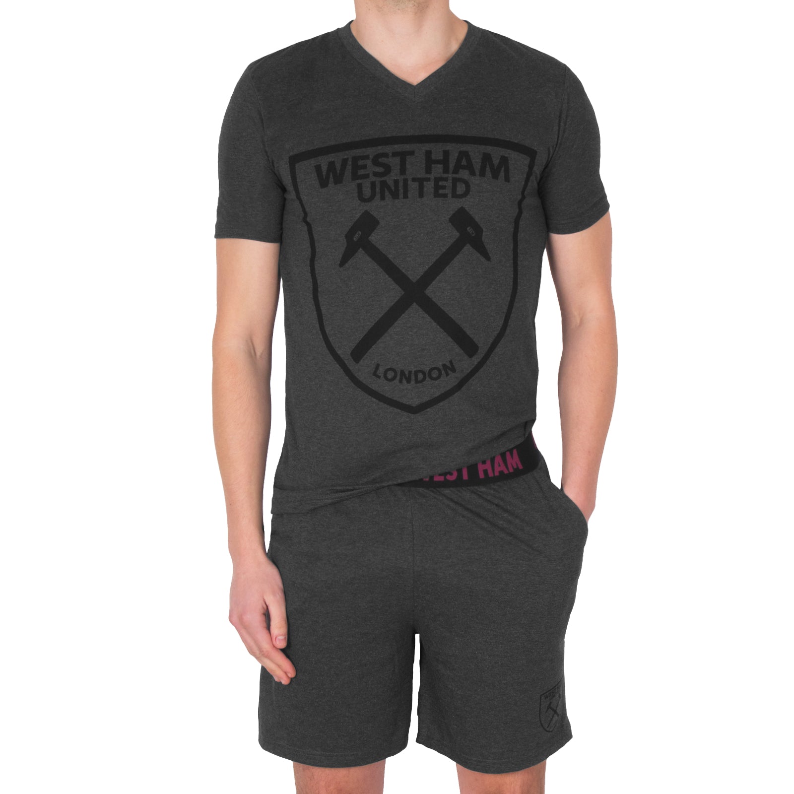 West Ham adults short pyjama set in claret with a short sleeve t-shirt & graphic. Shorts with logo to the left leg.