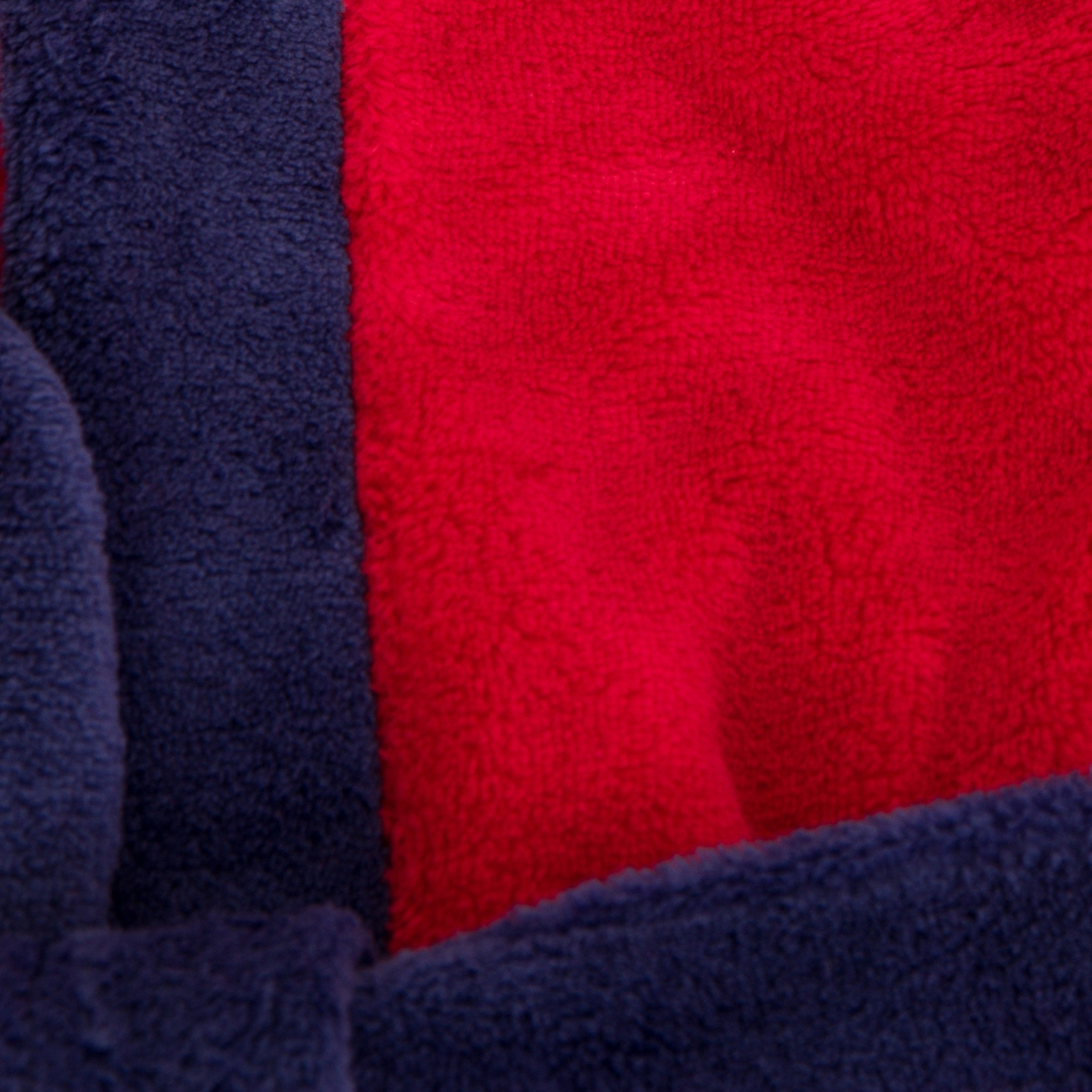 Arsenal kids dressing gown in red with crest