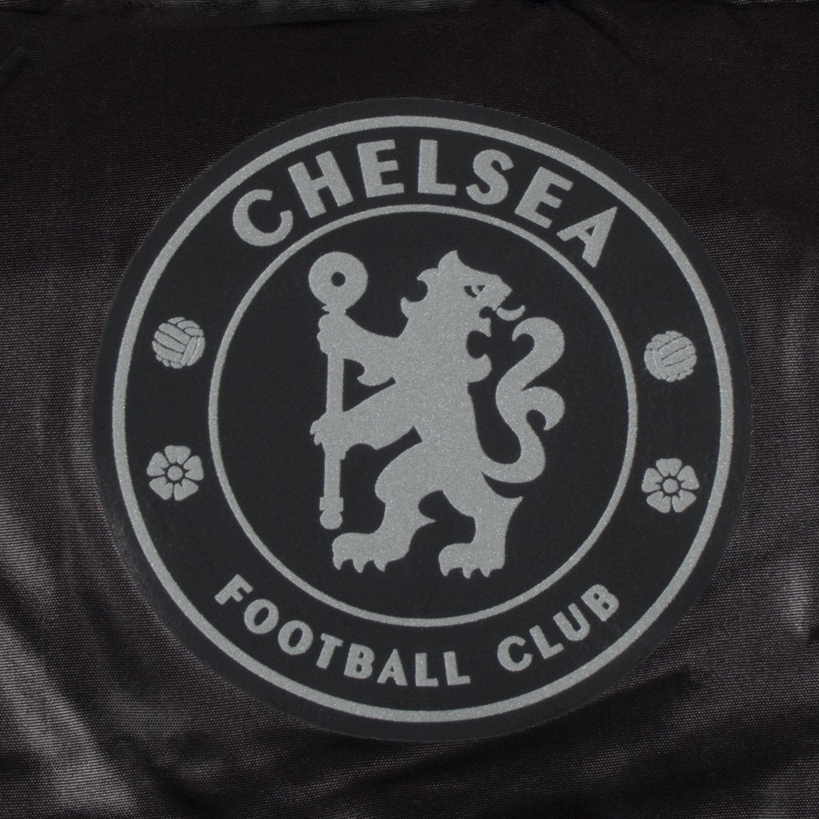 Chelsea kids quilted jacket in black with club crest to chest.