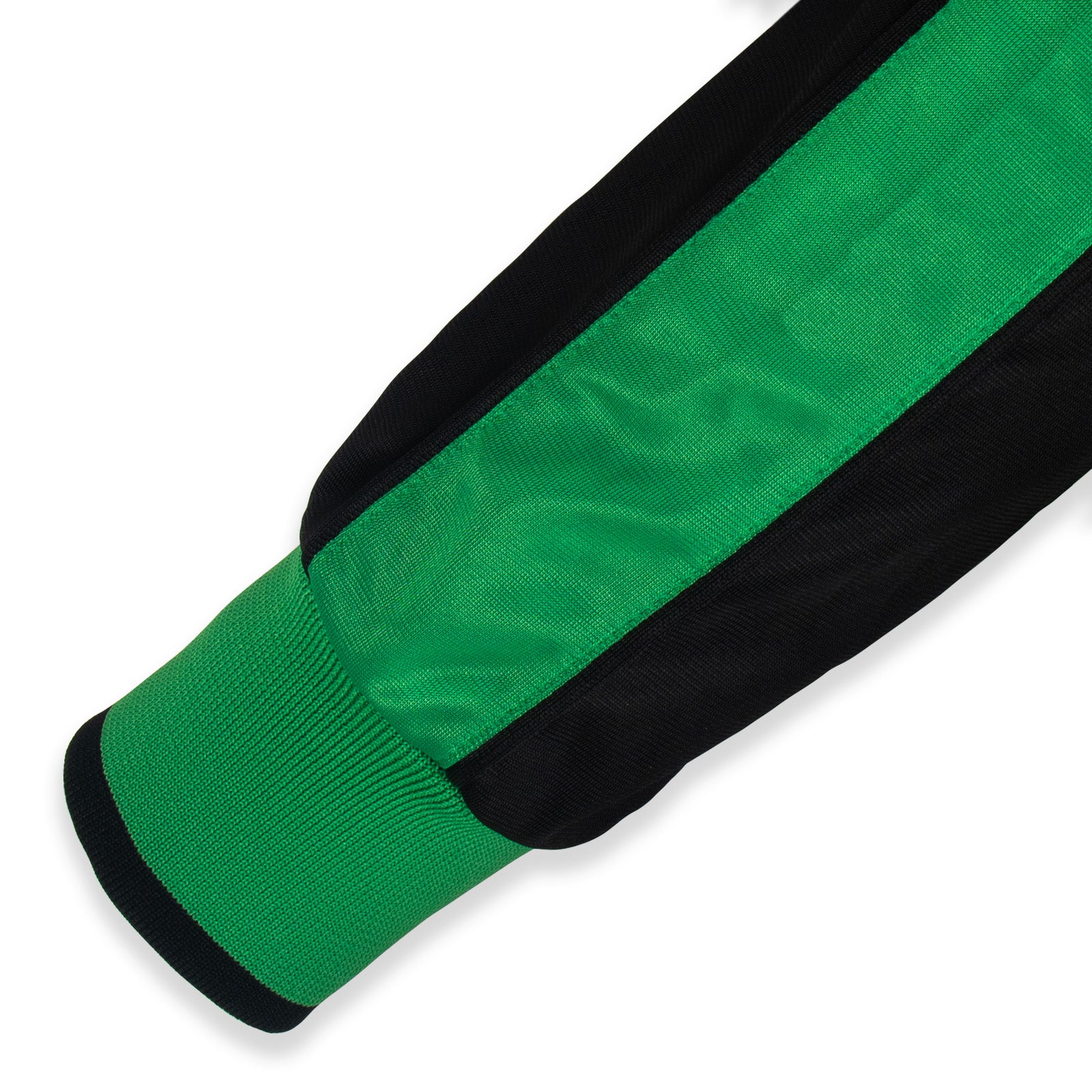 Celtic adults track jacket in black & green with retro crest on the chest.