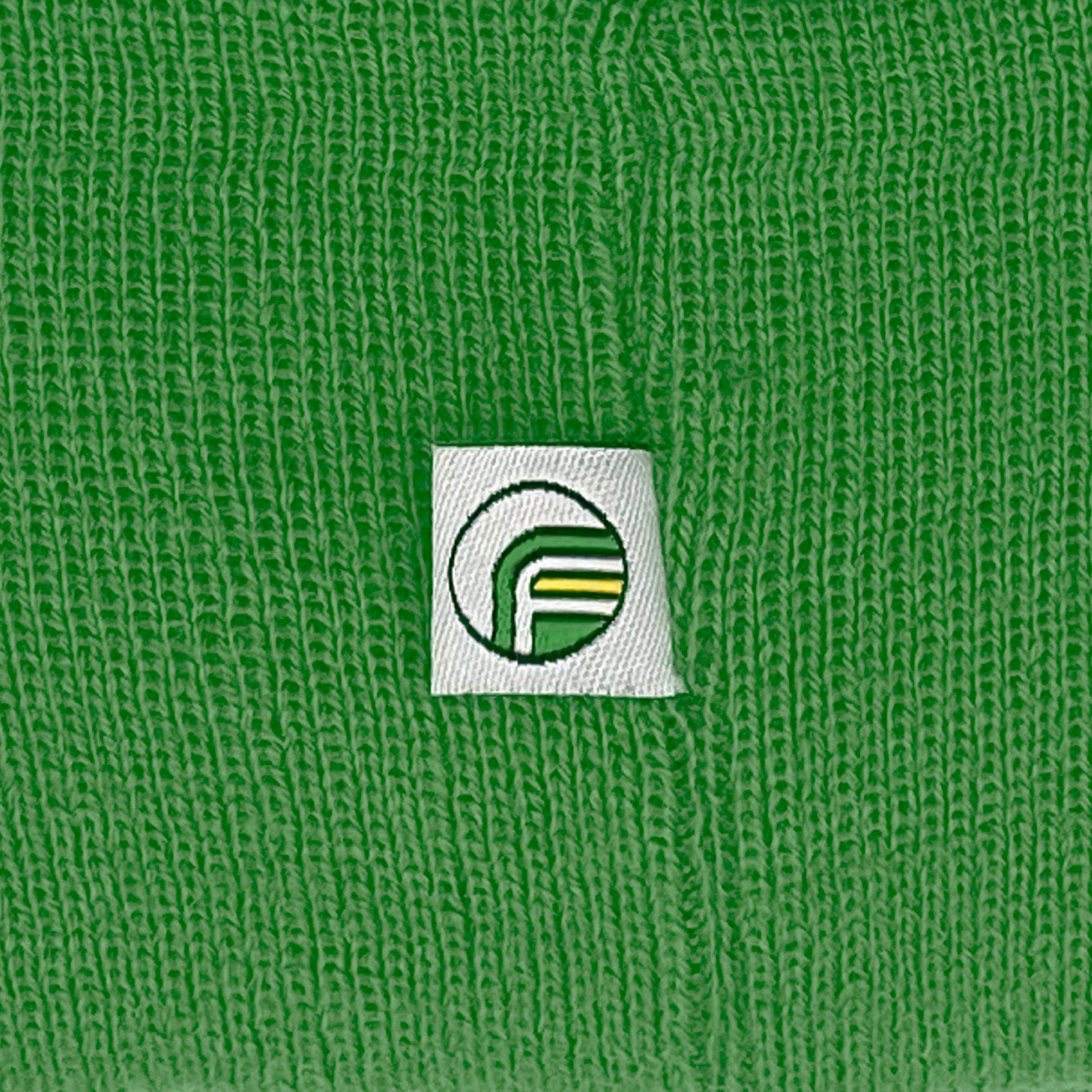 Man United retro bobble hat in yellow & green