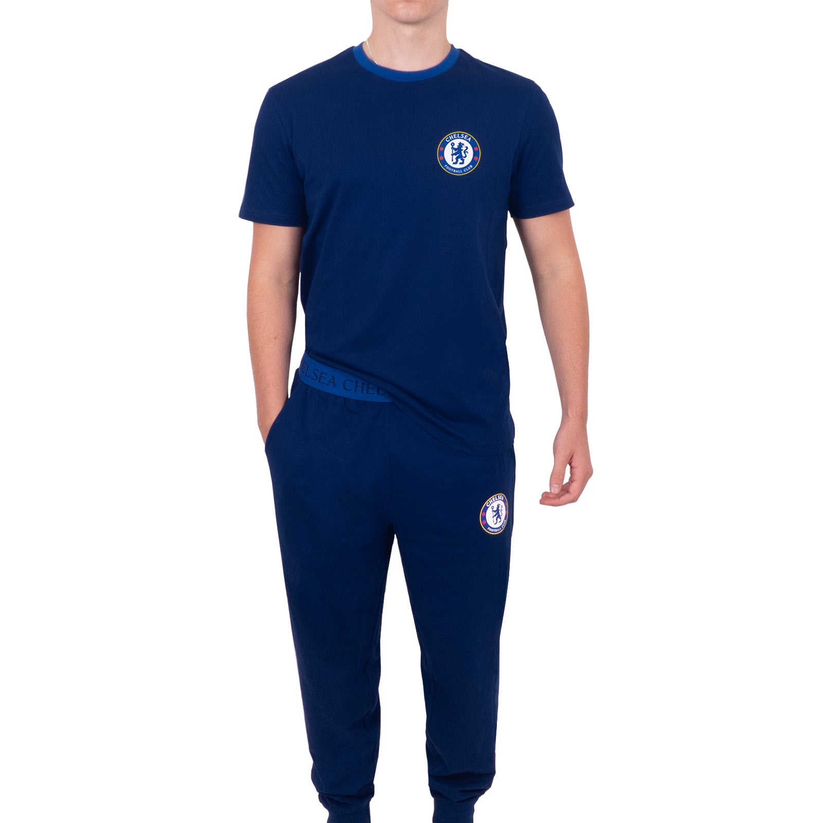 Chelsea adults long yjamas in navy blue. Two-tone short sleeve top with club crest and long pyjama bottoms with badge