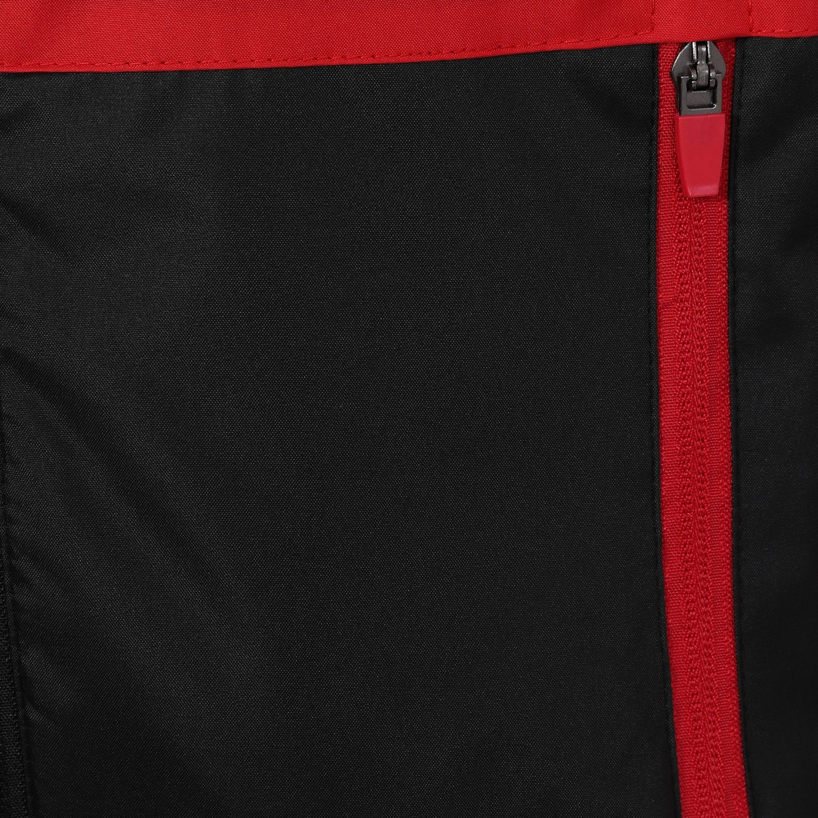 Wales adults shower jacket in black & red with Wales FA club badge to the left chest.