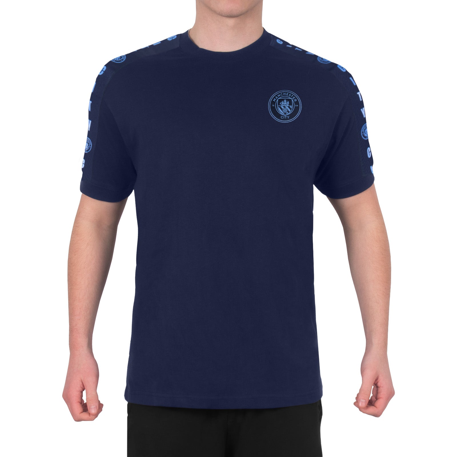 Manchester City adults T-shirt, short sleeves in navy blue with club crest to chest