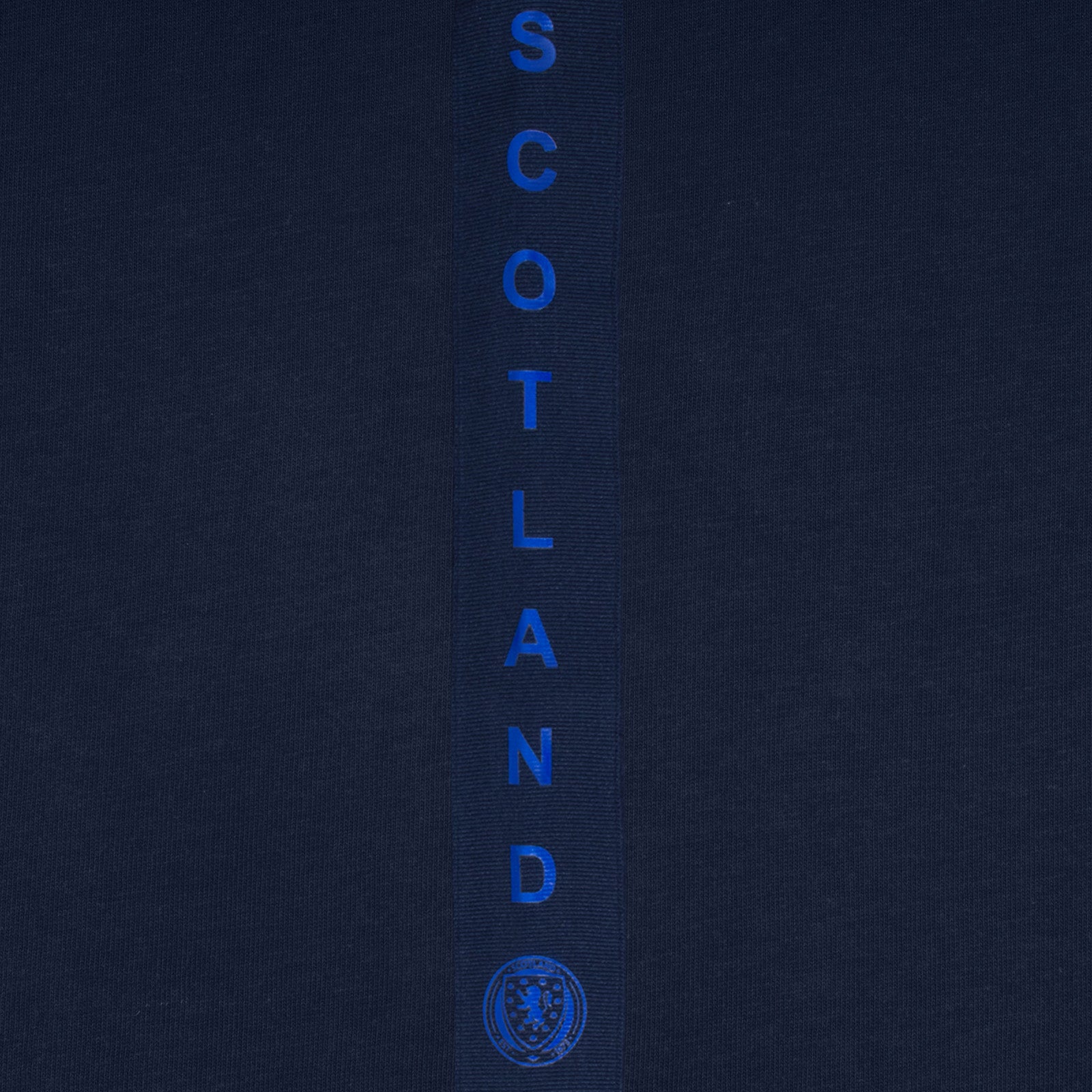 Scotland adults T-shirt, short sleeves in navy blue with national team crest to chest