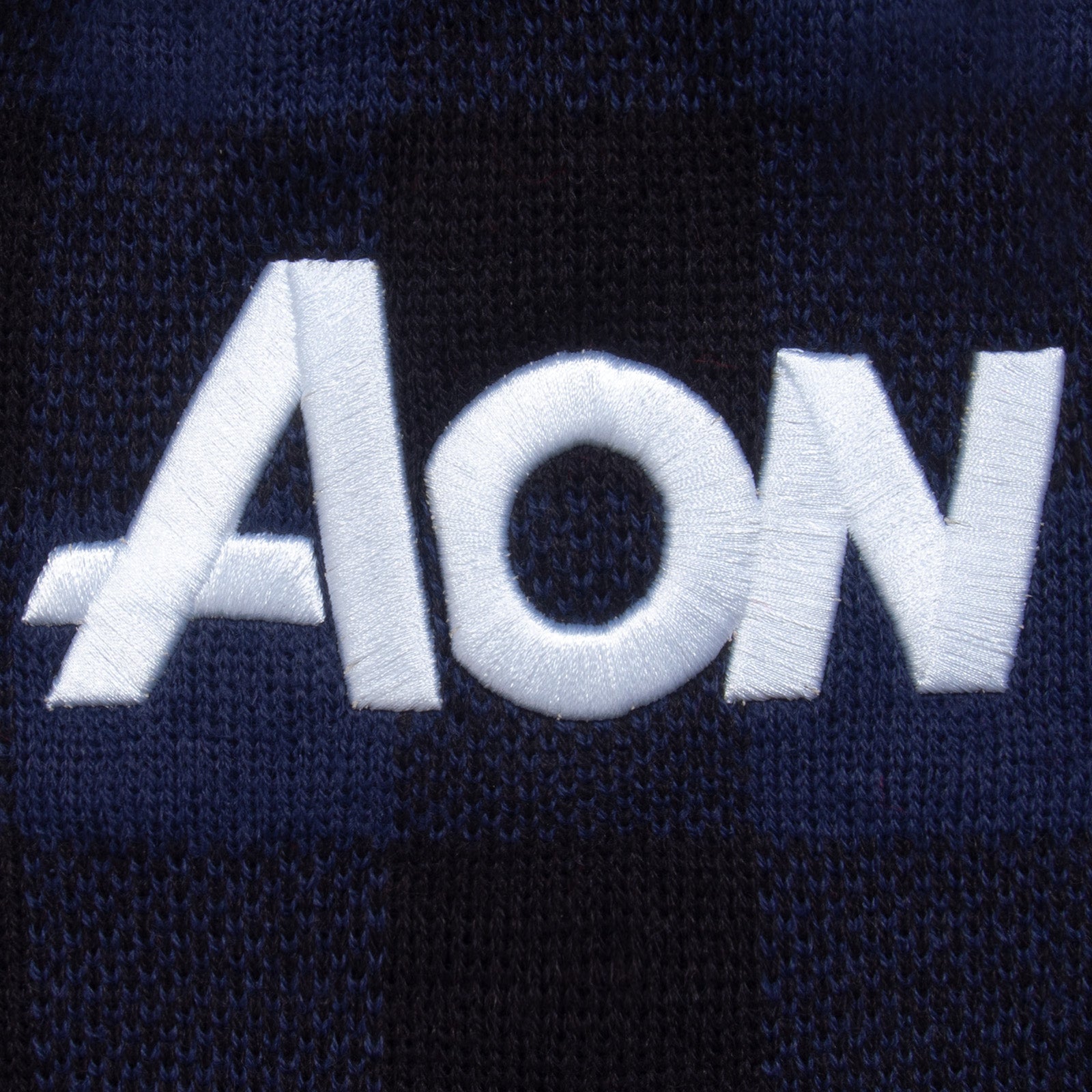 Man United bobble hat in retro blue 2013 colours