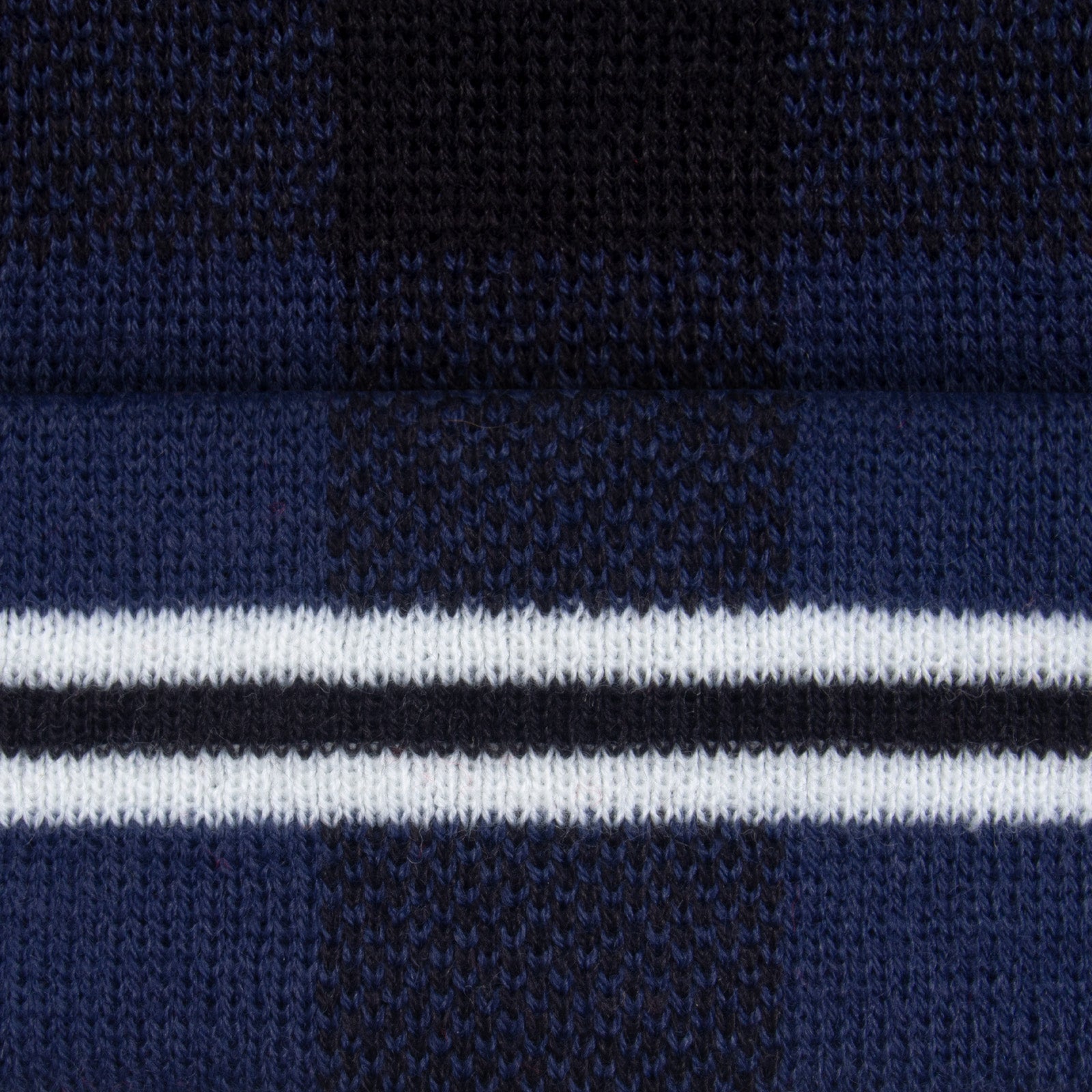 Man United bobble hat in retro blue 2013 colours