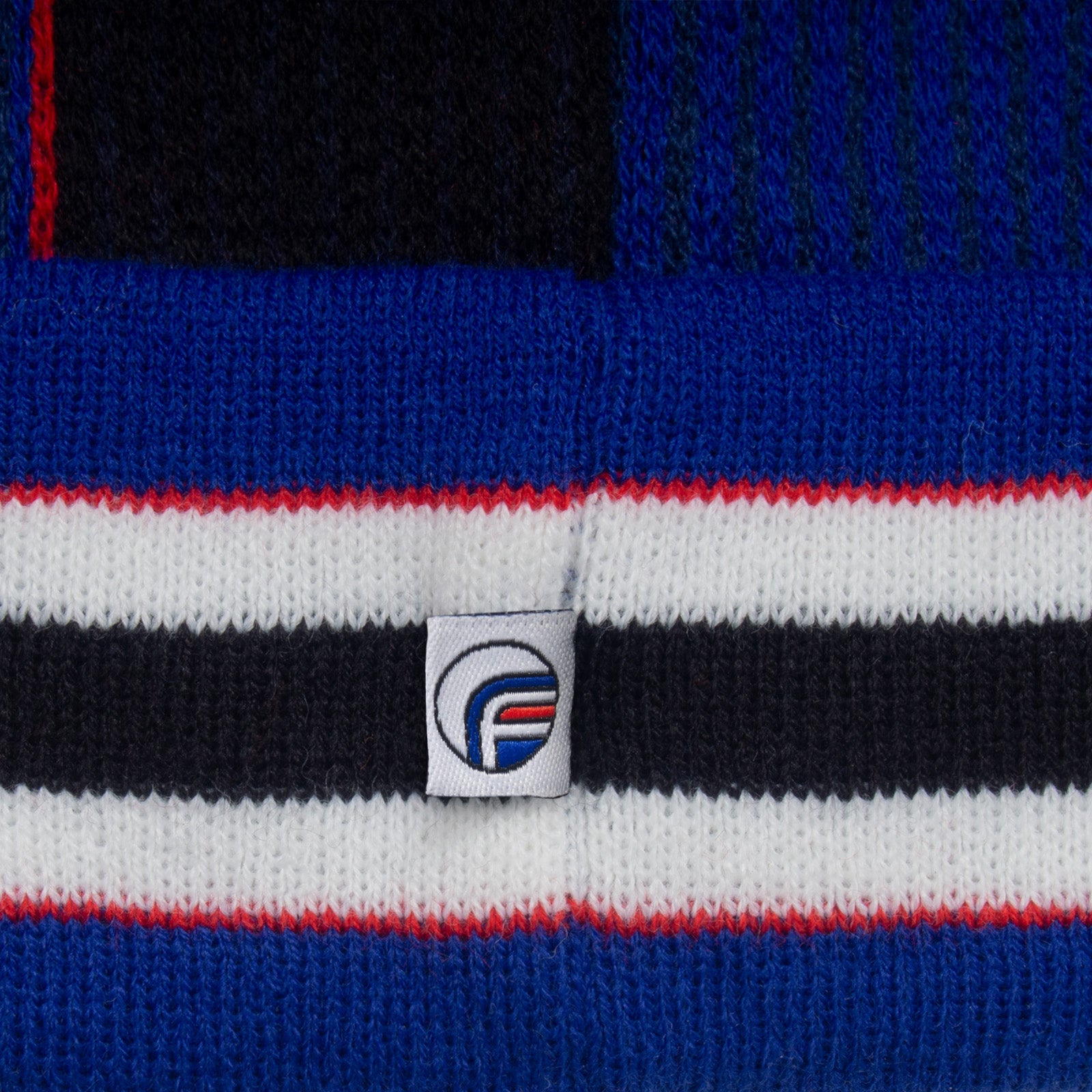 Middlesbrough retro knitted bobble hat in blue 1995 colours