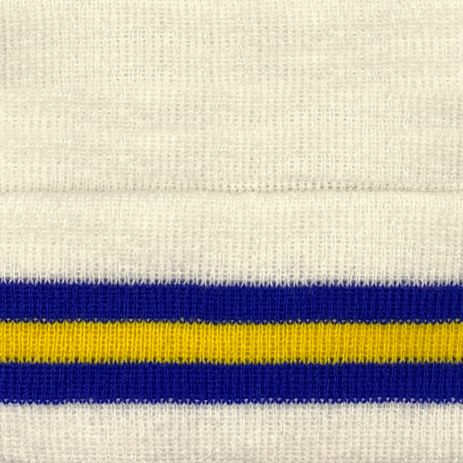 Leeds United bobble hat in retro white 1993 colours