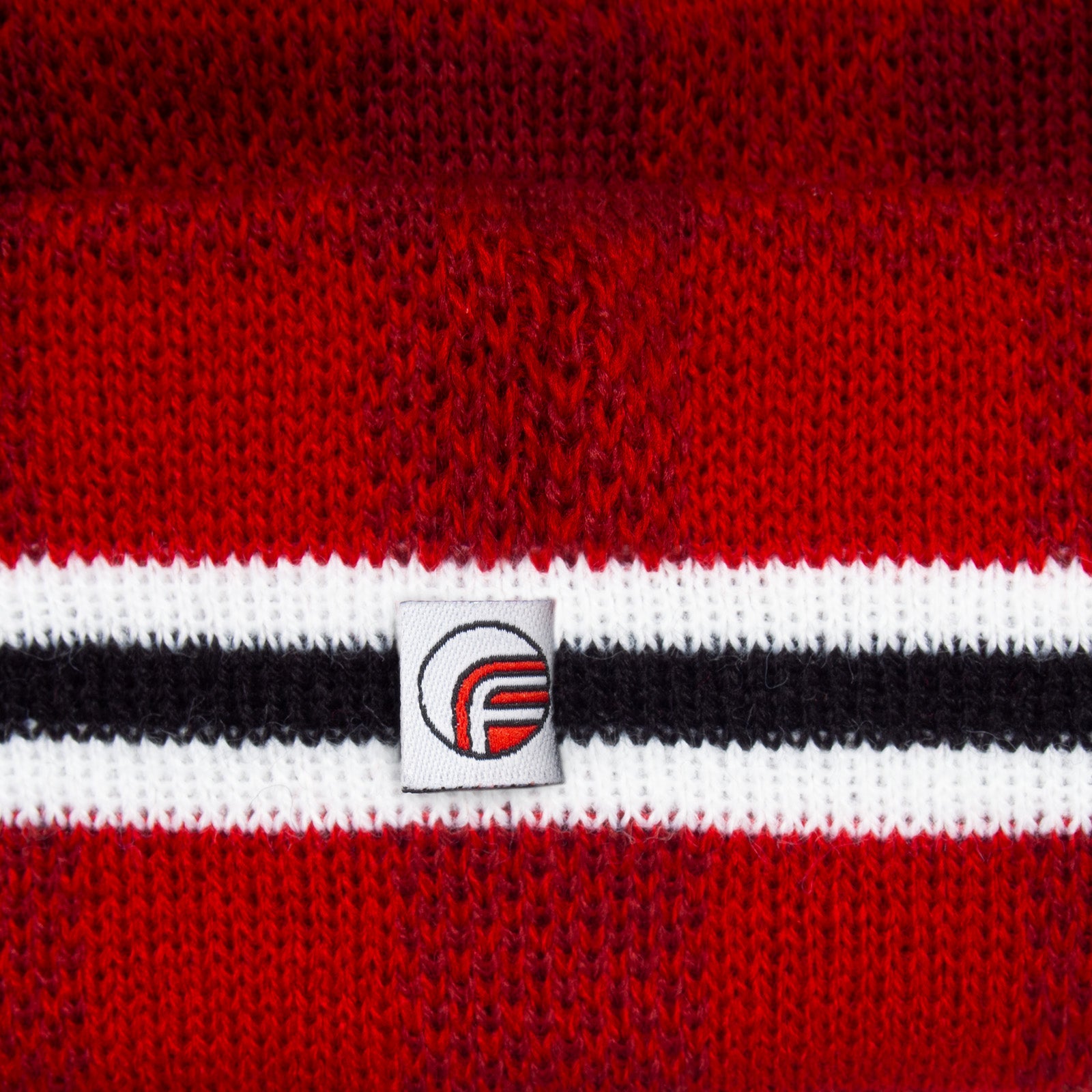 Man United bobble hat in retro red 2012 colours