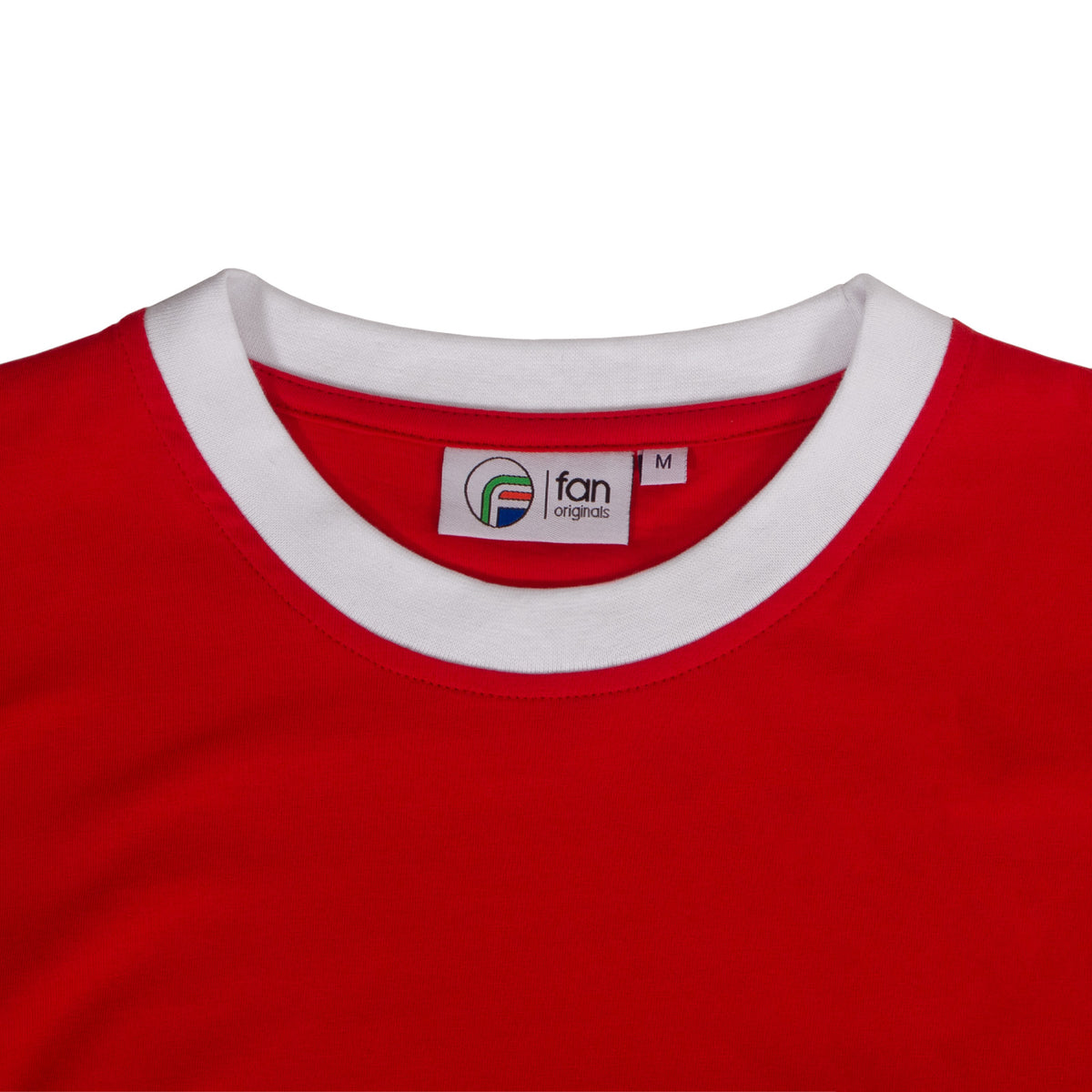Man Utd adults retro T-shirt in red featuring Manchester and Wembley 63 crest